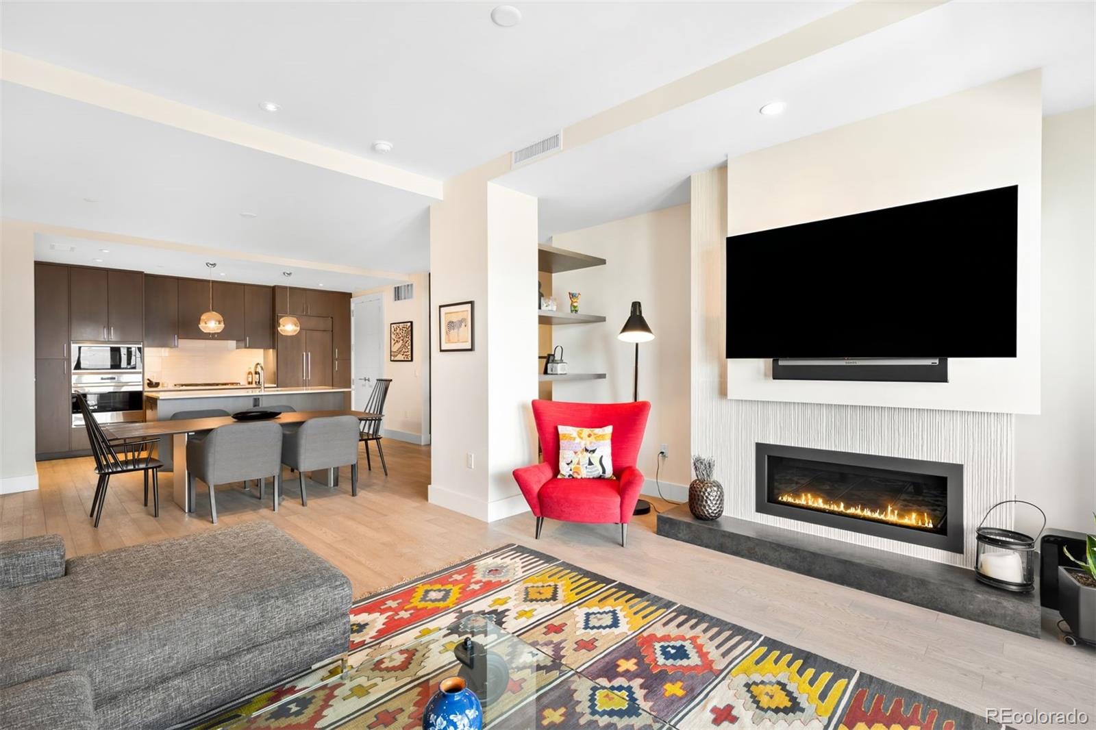 MLS Image #6 for 155  steele street 1017,denver, Colorado