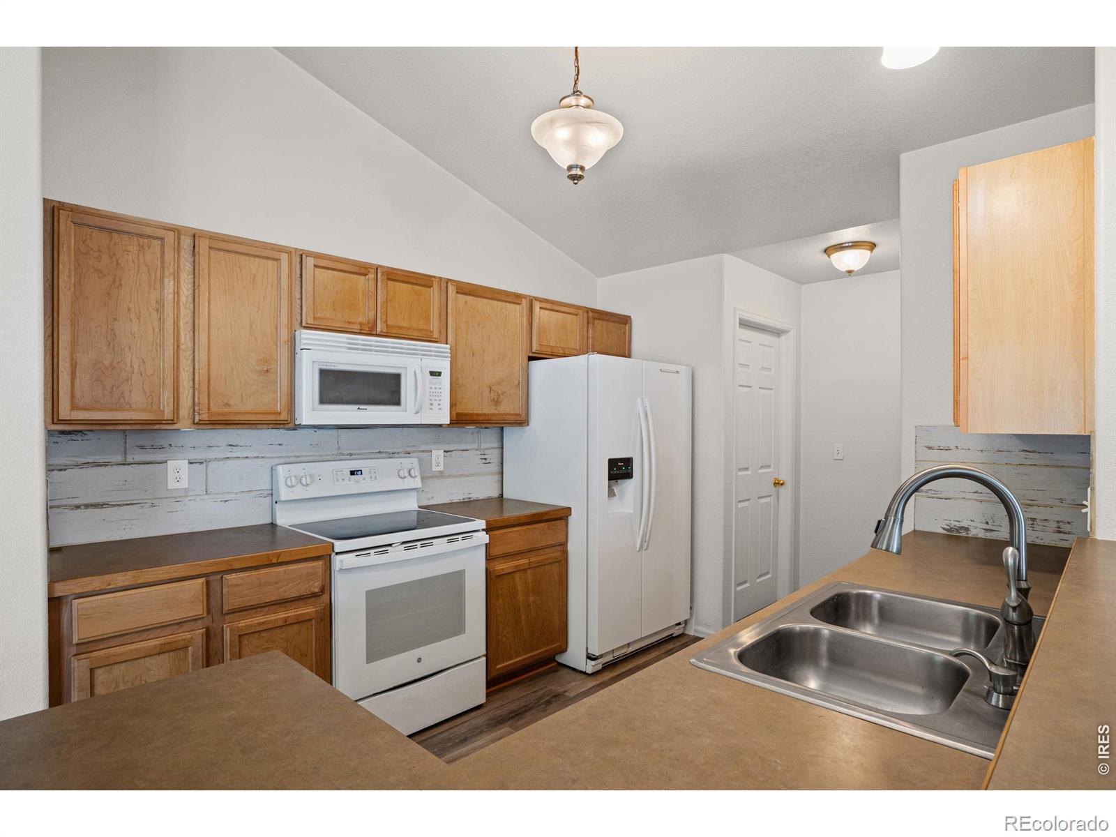MLS Image #10 for 2521  thoreau drive,fort collins, Colorado
