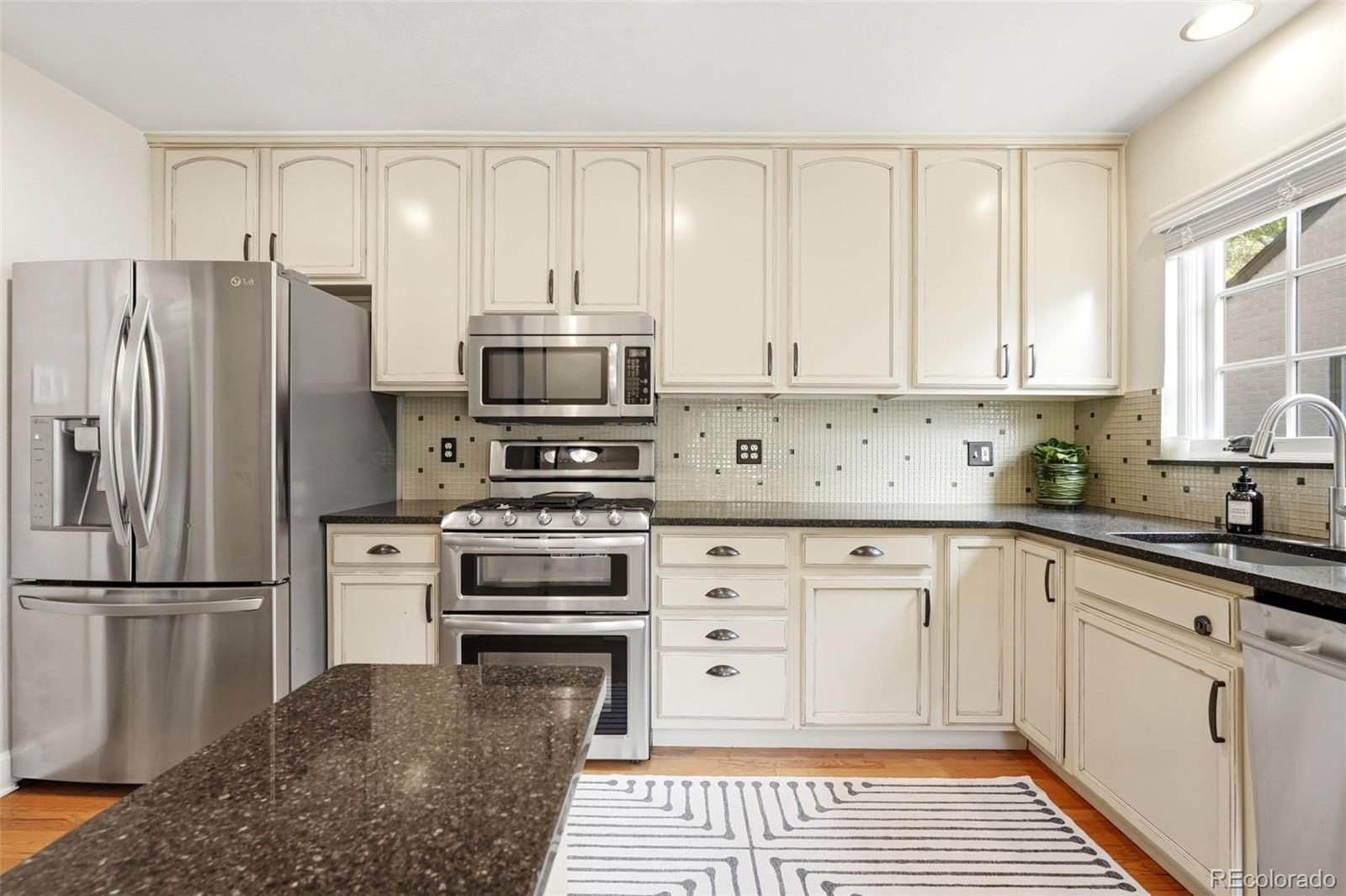 MLS Image #11 for 439  eudora street,denver, Colorado