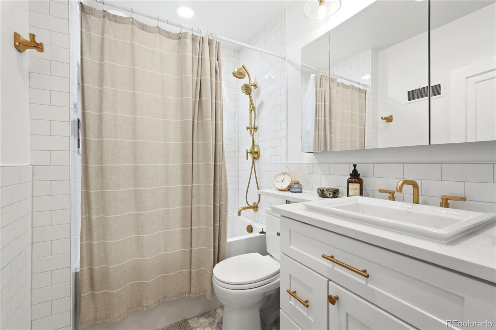 MLS Image #17 for 439  eudora street,denver, Colorado