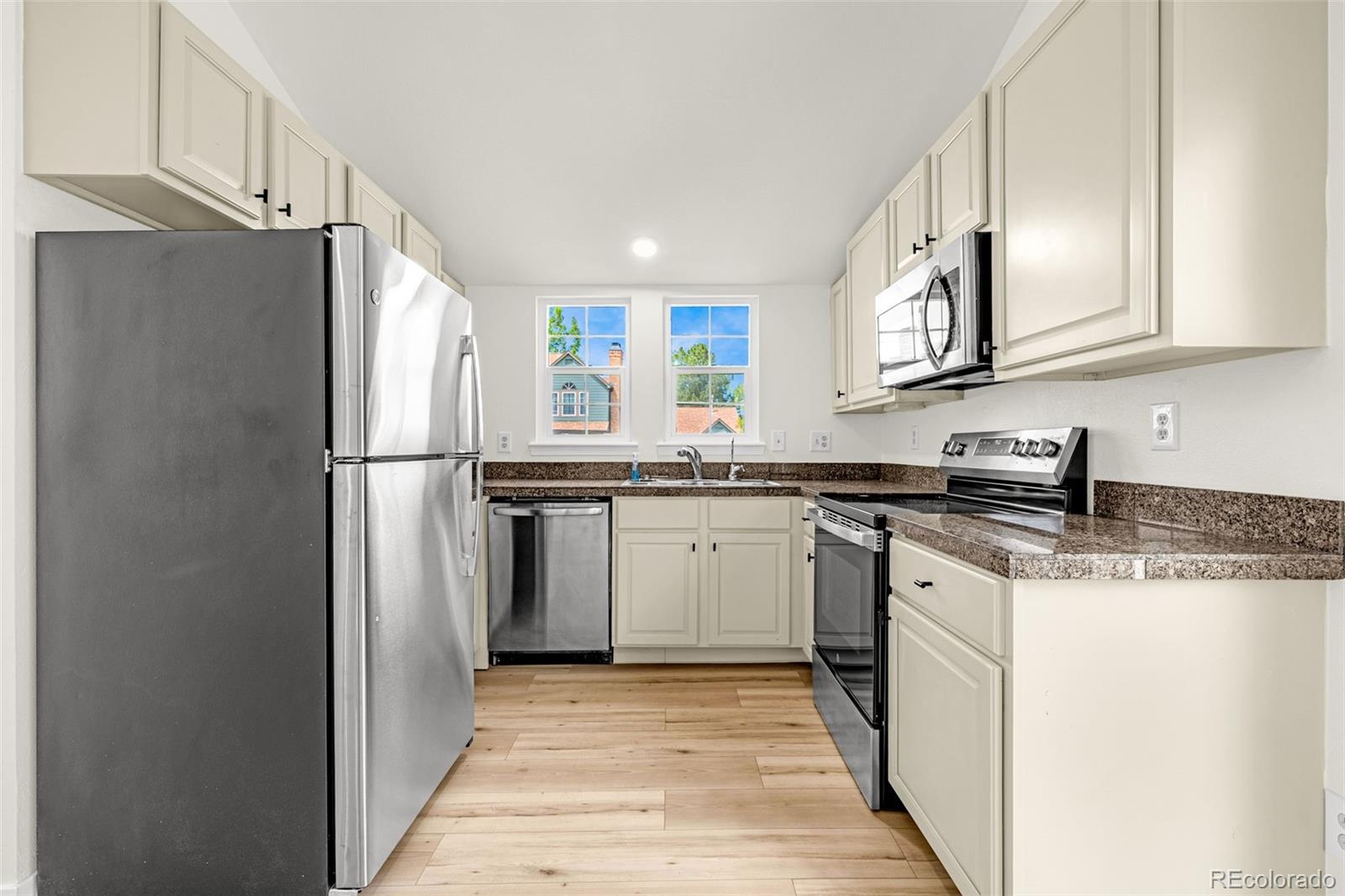 MLS Image #10 for 17396 e rice circle,aurora, Colorado