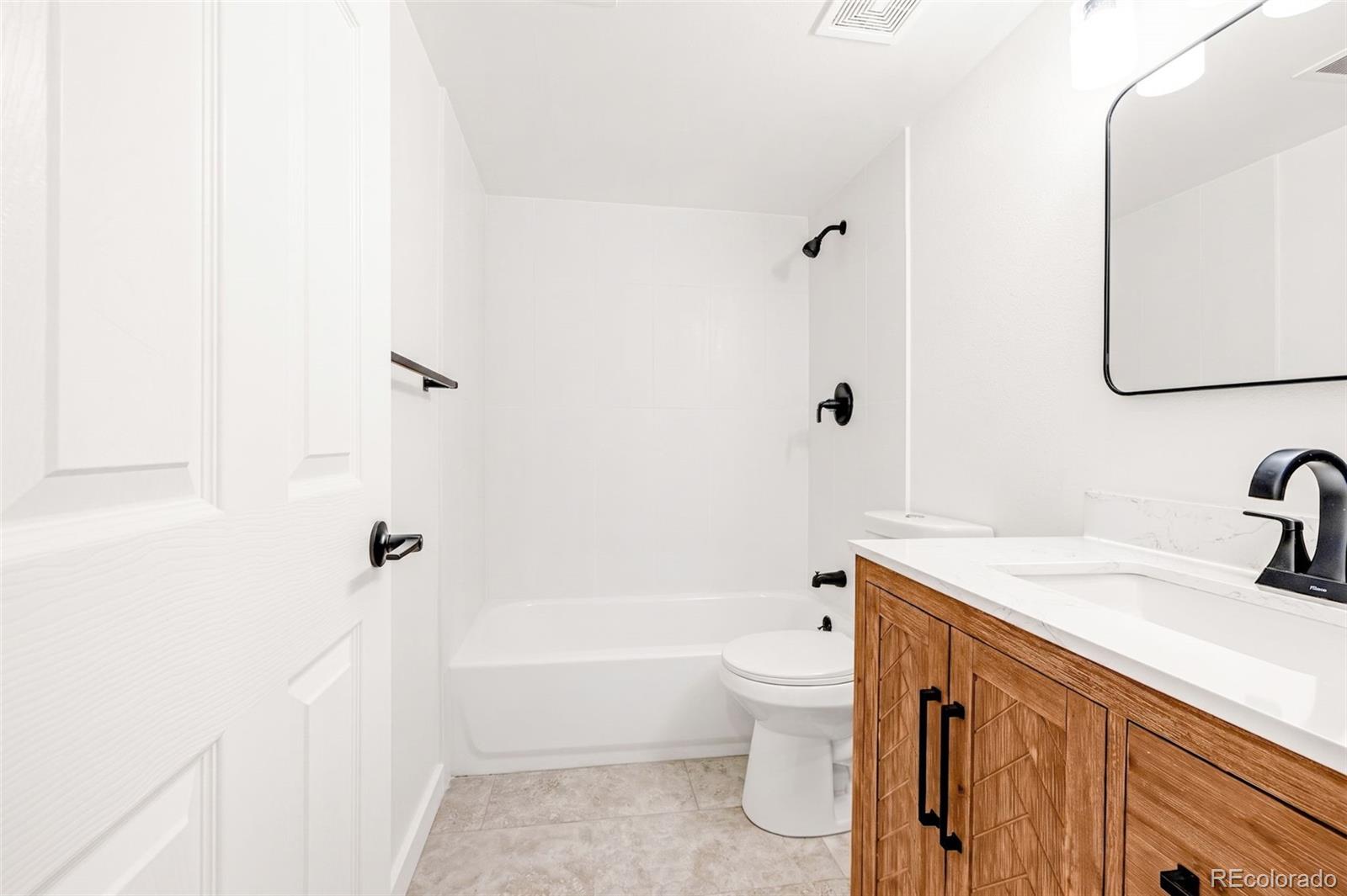 MLS Image #28 for 17396 e rice circle,aurora, Colorado