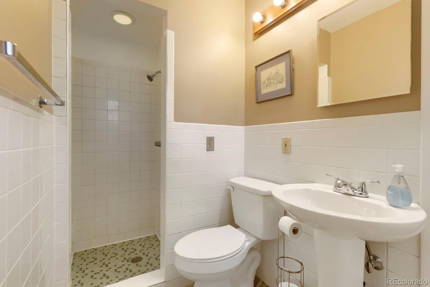 MLS Image #15 for 5469 s huron way,littleton, Colorado