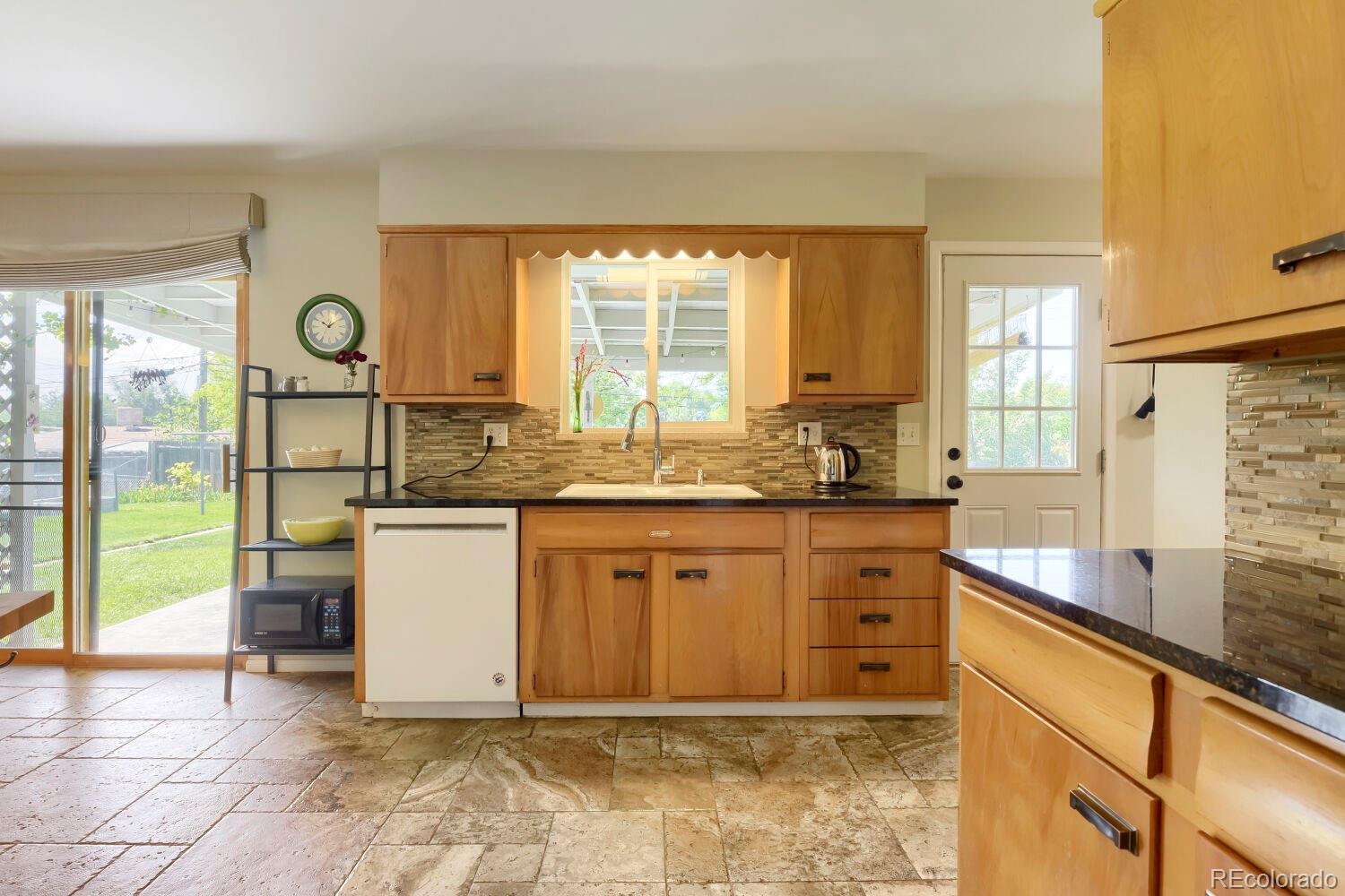MLS Image #3 for 5469 s huron way,littleton, Colorado