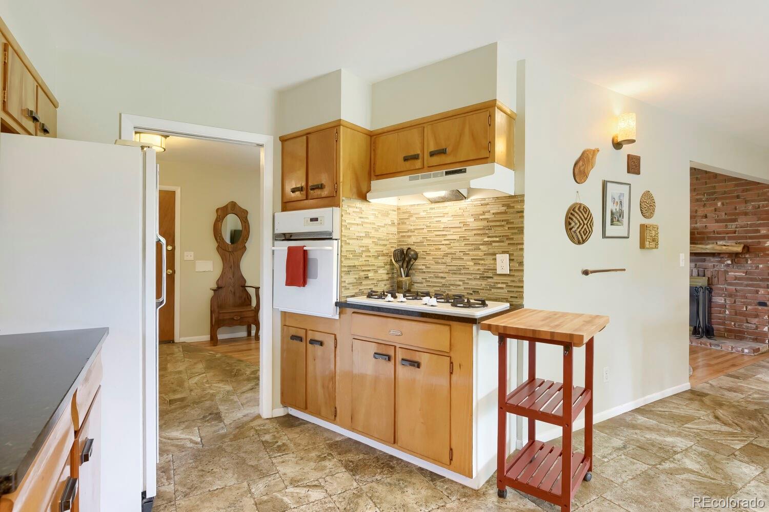 MLS Image #5 for 5469 s huron way,littleton, Colorado