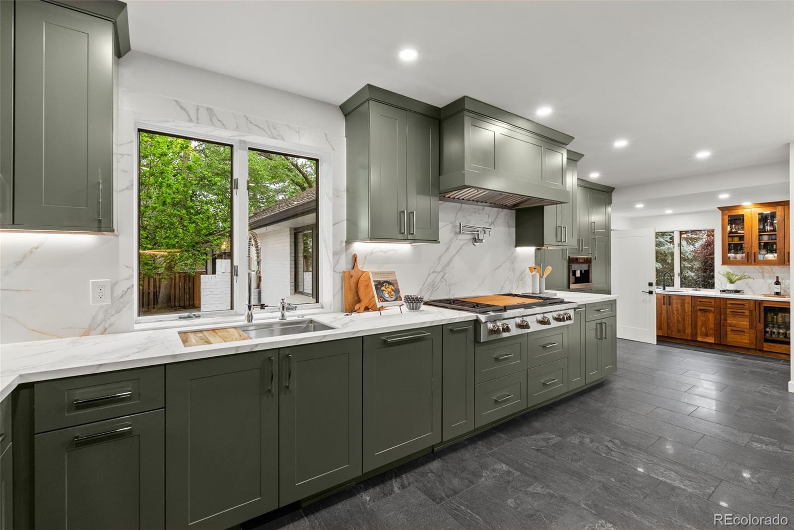 MLS Image #10 for 4952 w lake place,littleton, Colorado