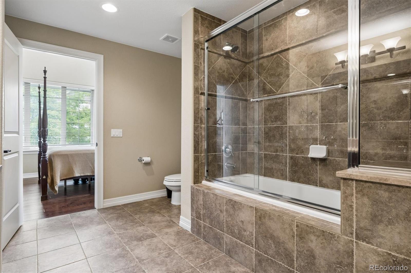 MLS Image #12 for 5592 s nevada street 209,littleton, Colorado