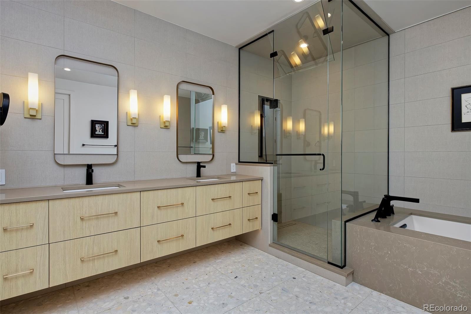 MLS Image #21 for 2800 s university boulevard,denver, Colorado
