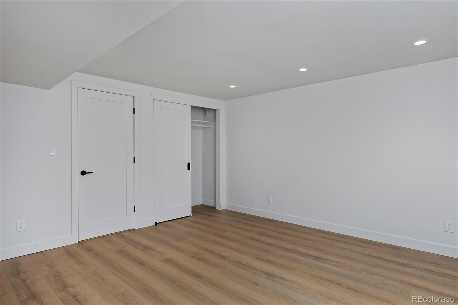 MLS Image #38 for 2800 s university boulevard,denver, Colorado