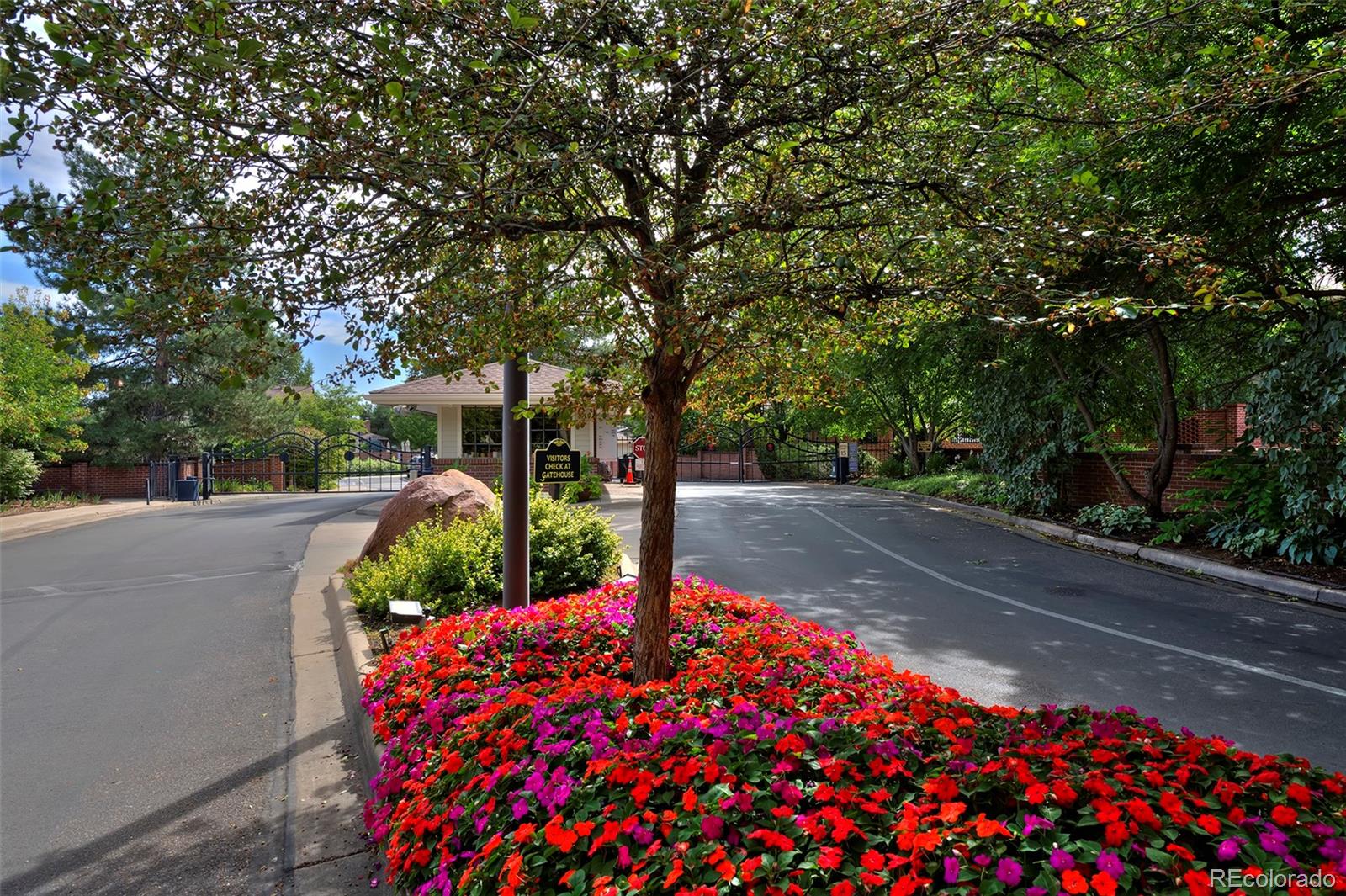 MLS Image #48 for 2800 s university boulevard,denver, Colorado