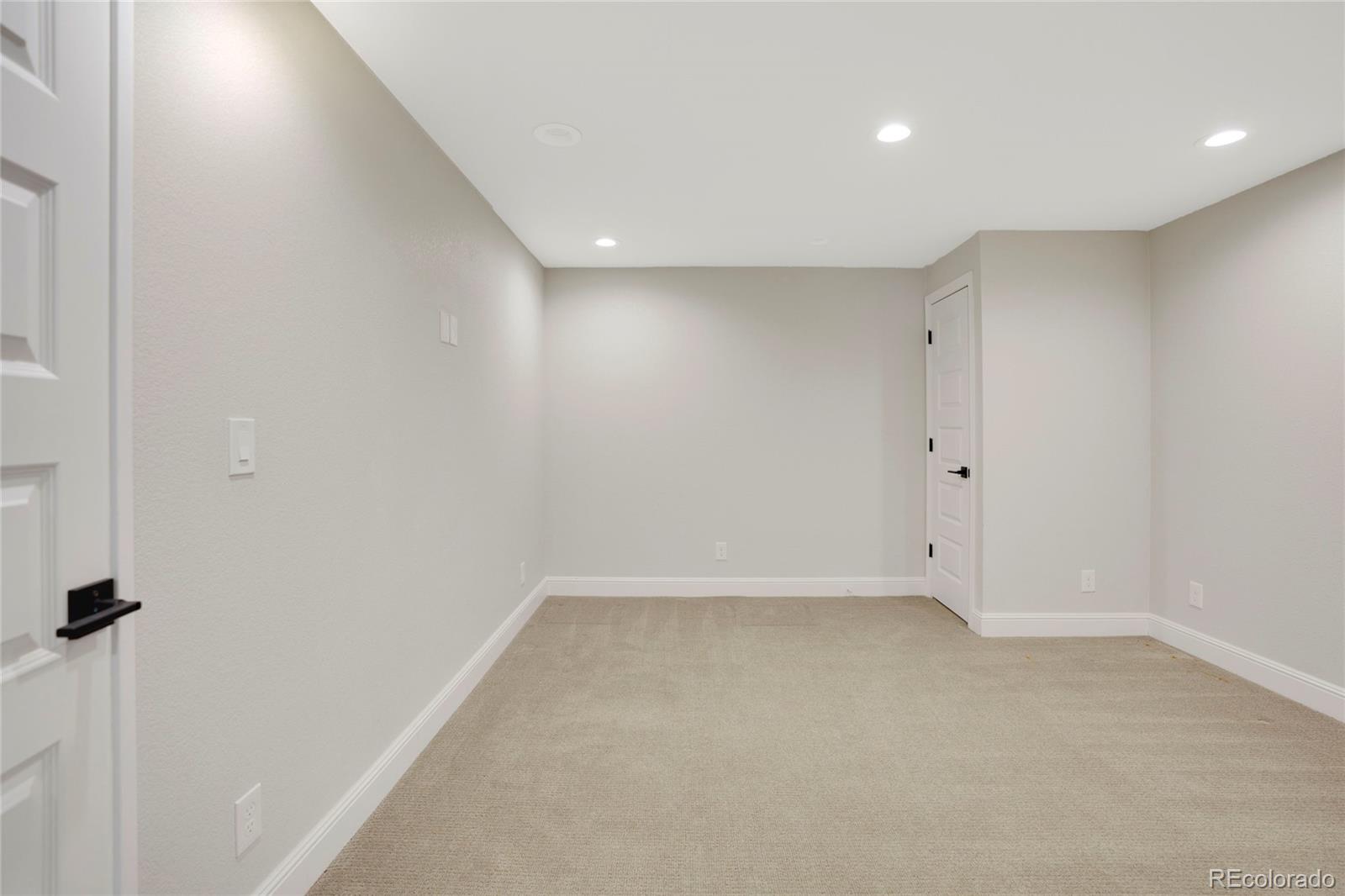 MLS Image #33 for 2586  pemberly avenue,highlands ranch, Colorado