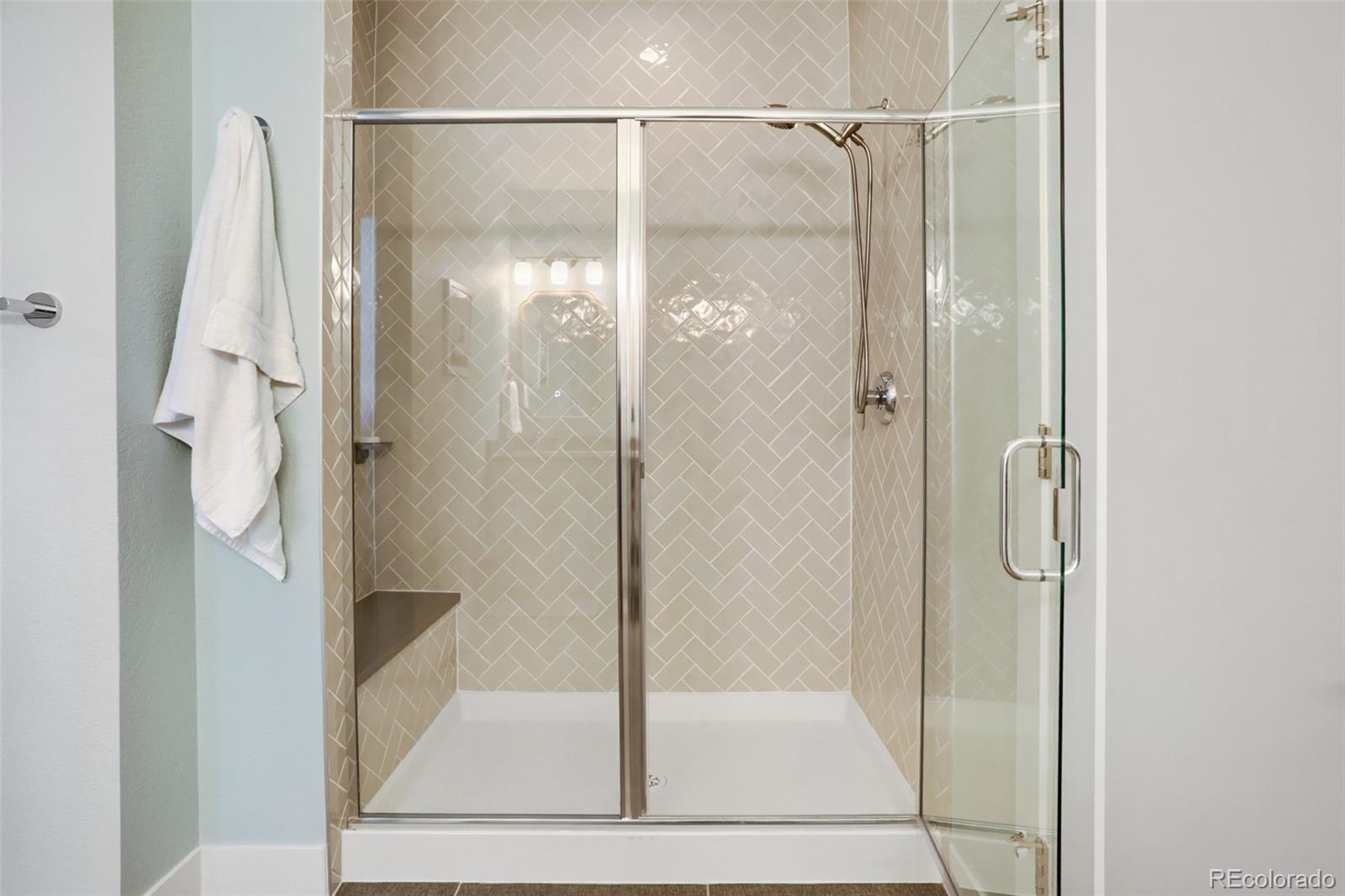 MLS Image #10 for 6003  geneva street,denver, Colorado