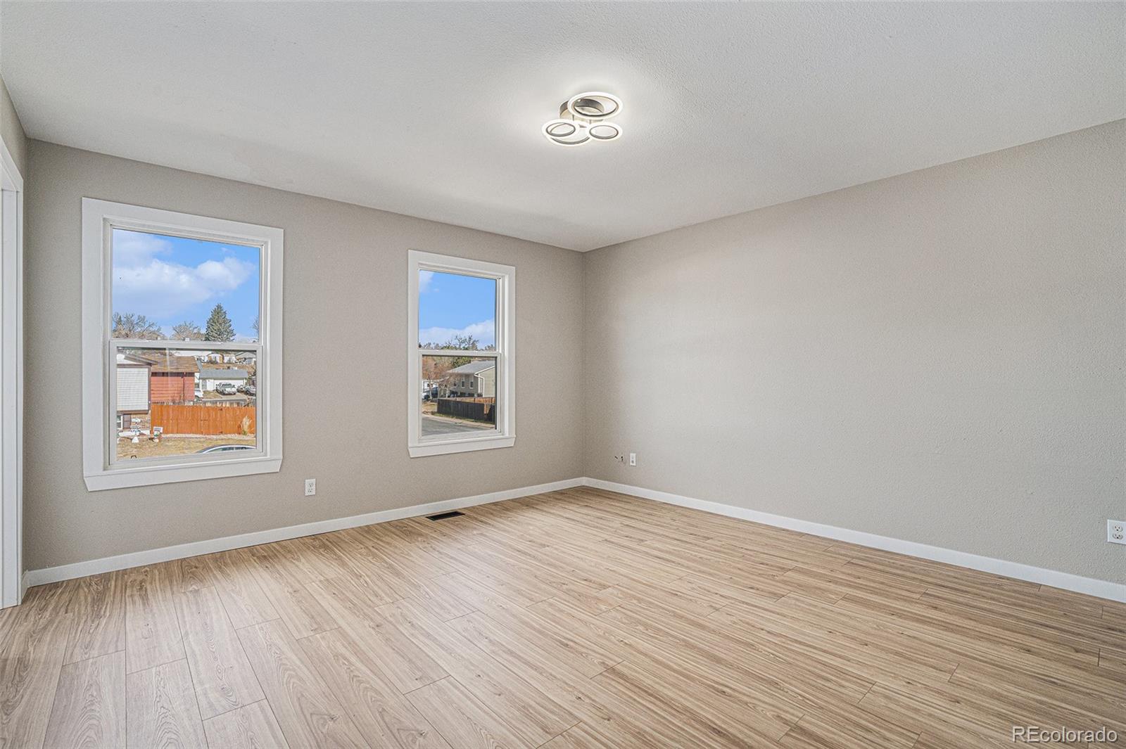 MLS Image #11 for 2684 e 97th avenue,thornton, Colorado