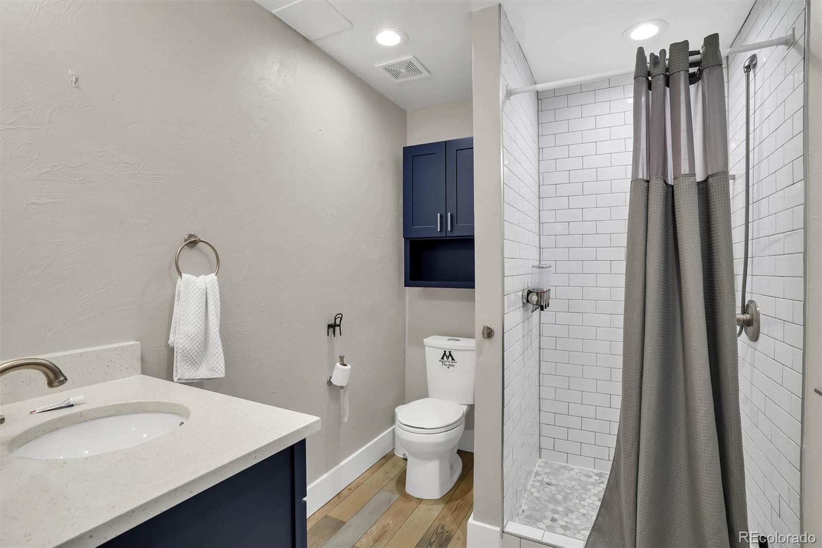 MLS Image #37 for 2226  newton street,denver, Colorado