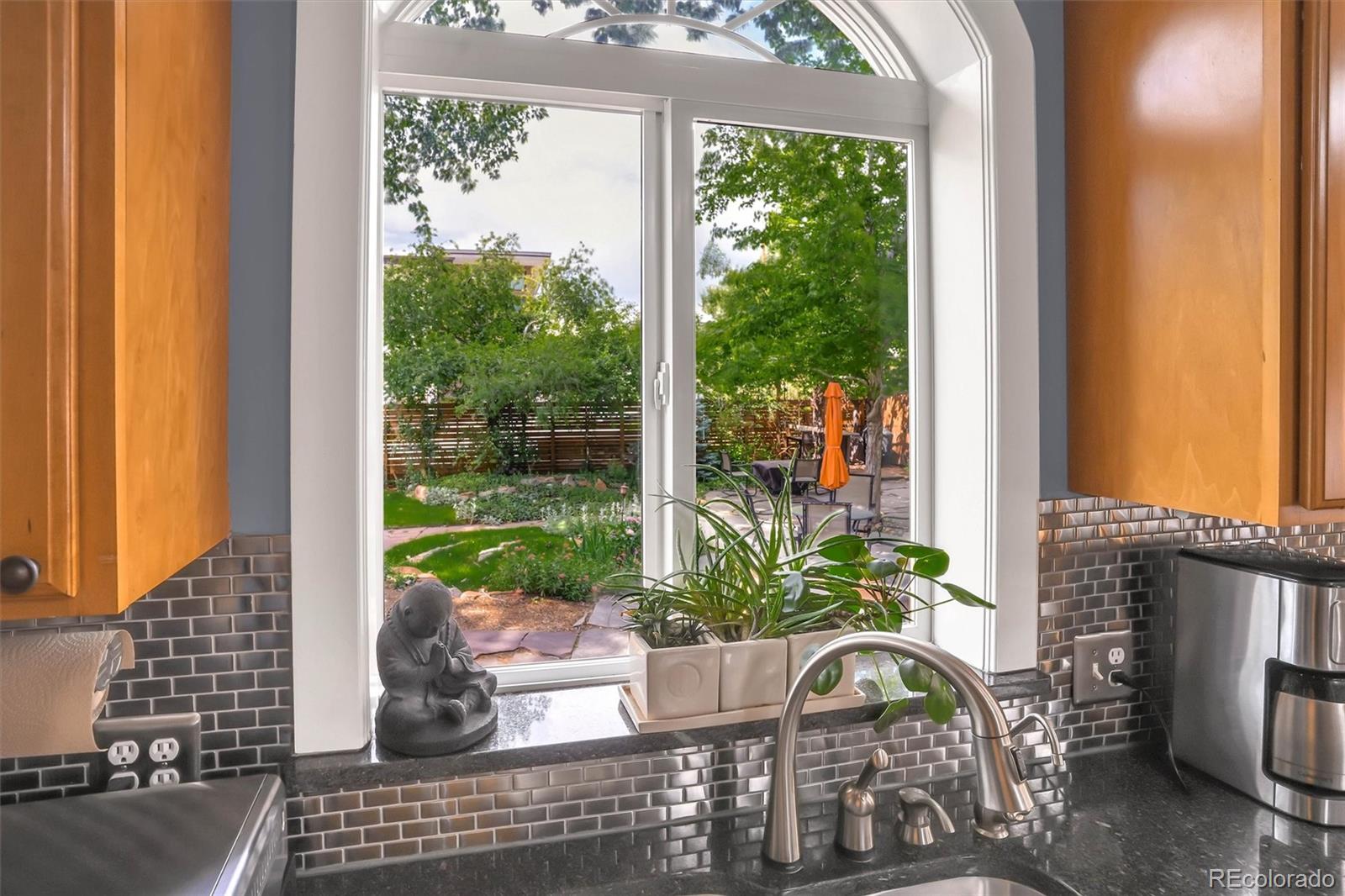 MLS Image #8 for 2226  newton street,denver, Colorado