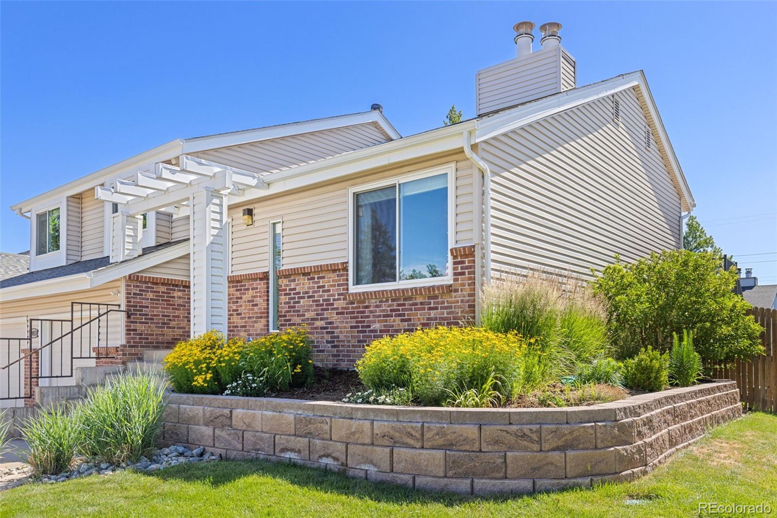 MLS Image #3 for 19853 e greenwood drive,aurora, Colorado