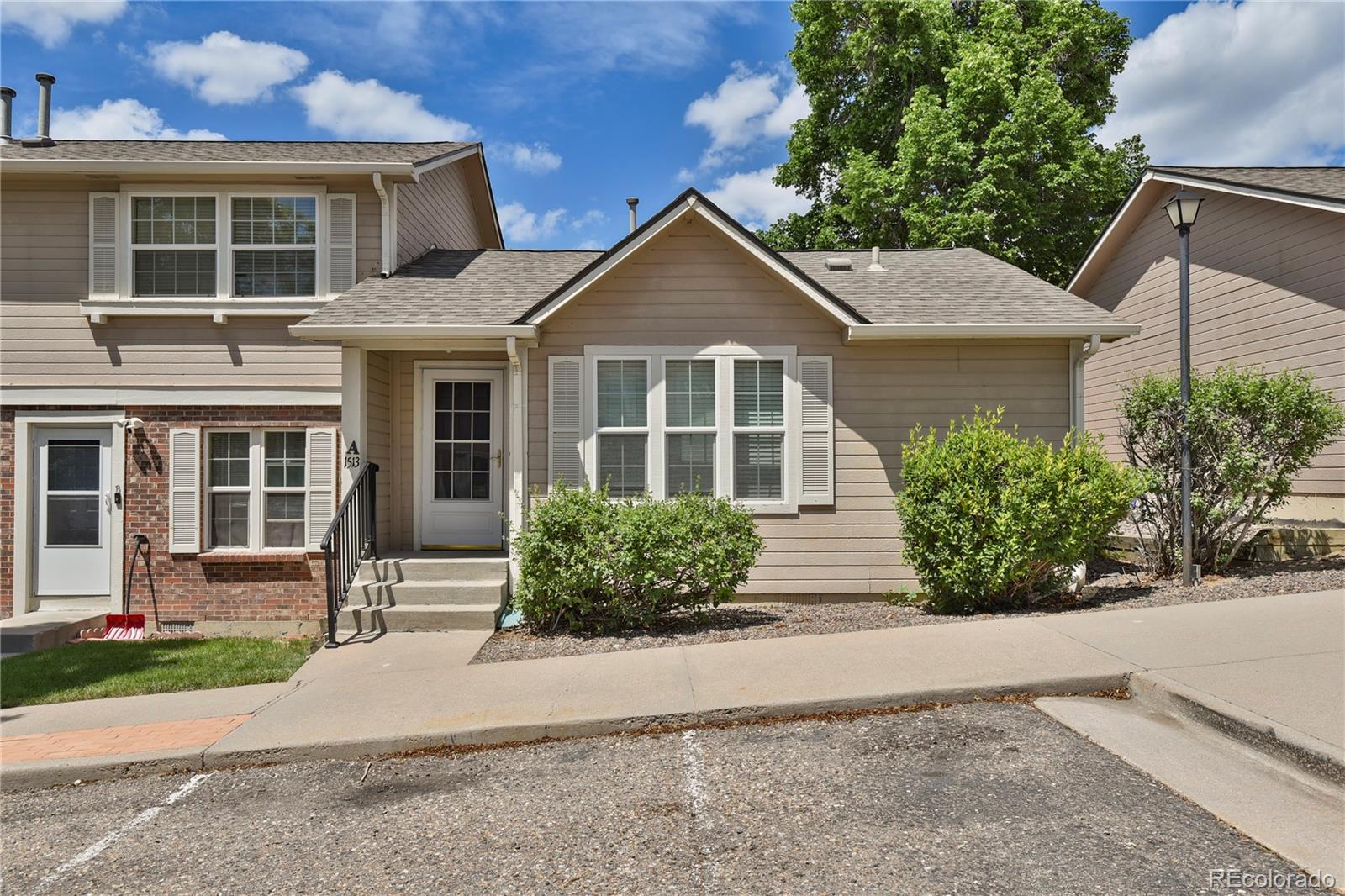 MLS Image #0 for 1513 s ouray circle a,aurora, Colorado