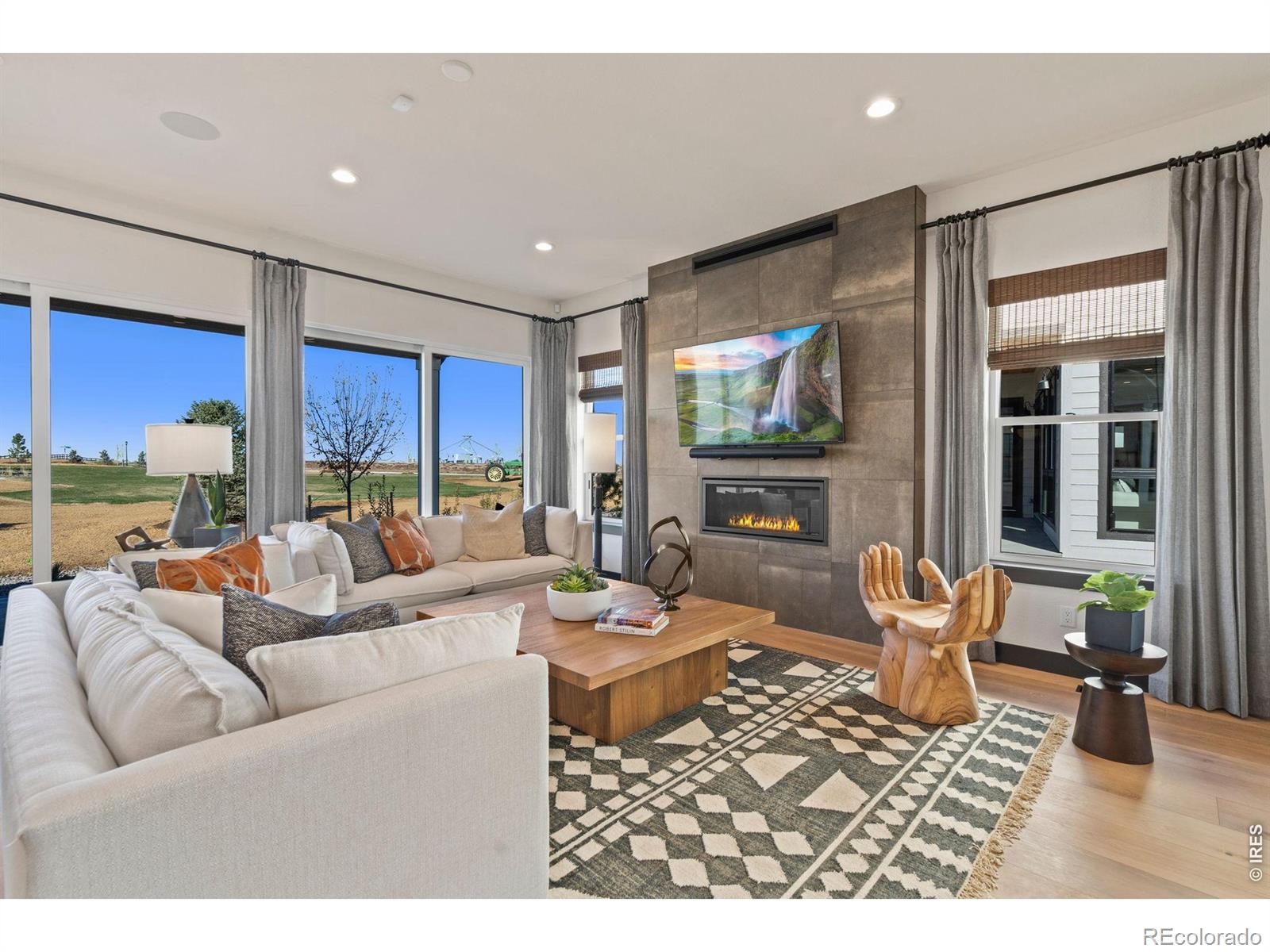 MLS Image #4 for 1374  weller court,timnath, Colorado