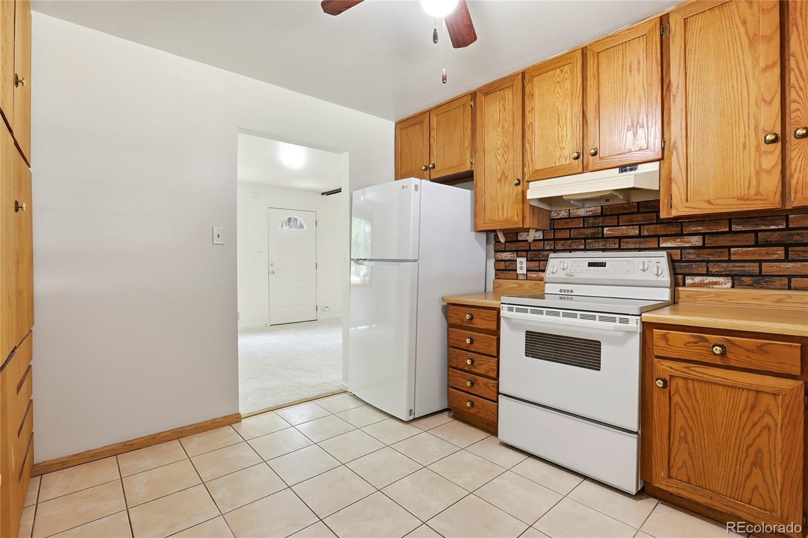 MLS Image #10 for 11241  lafayette street,northglenn, Colorado