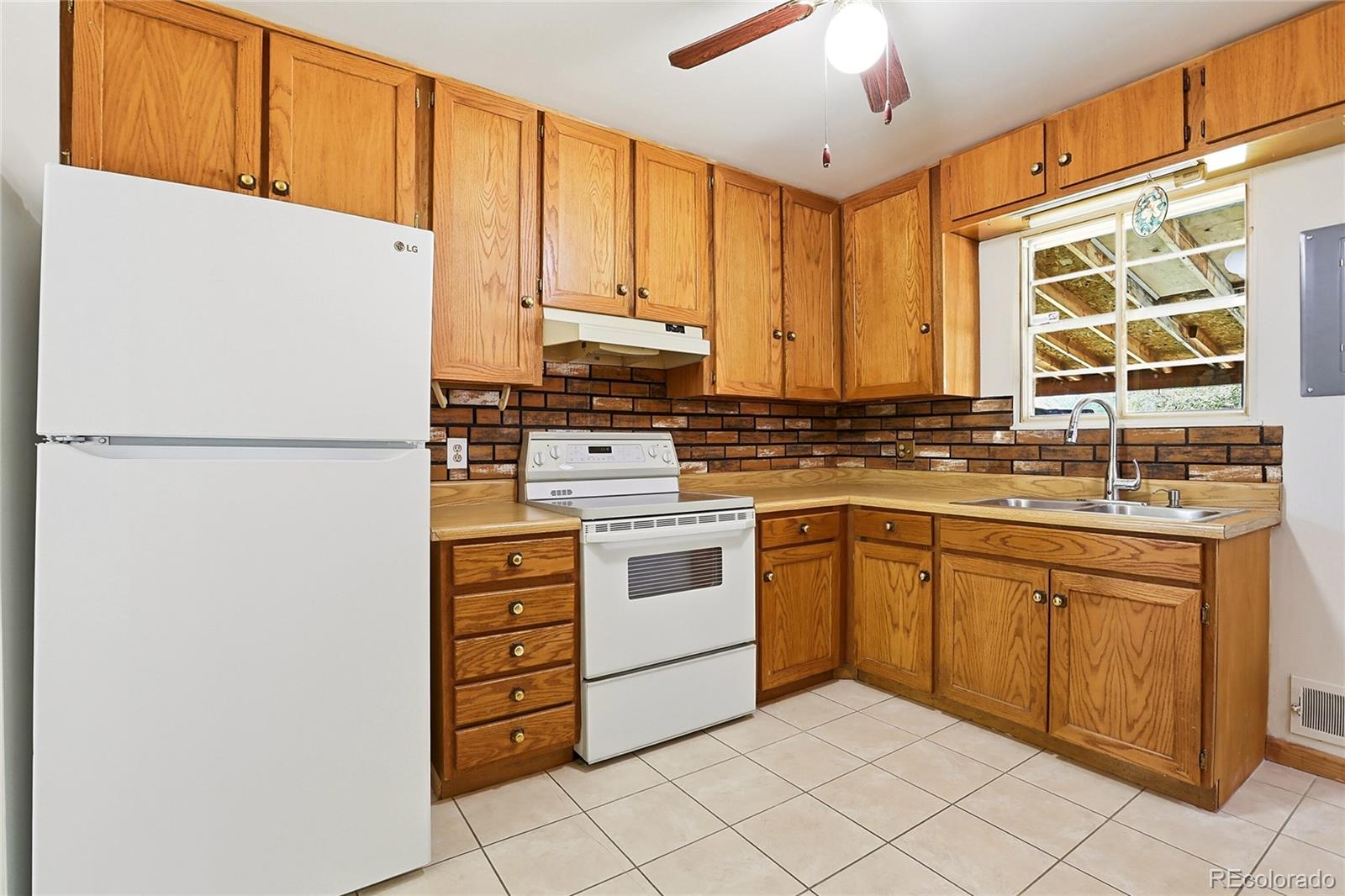 MLS Image #9 for 11241  lafayette street,northglenn, Colorado