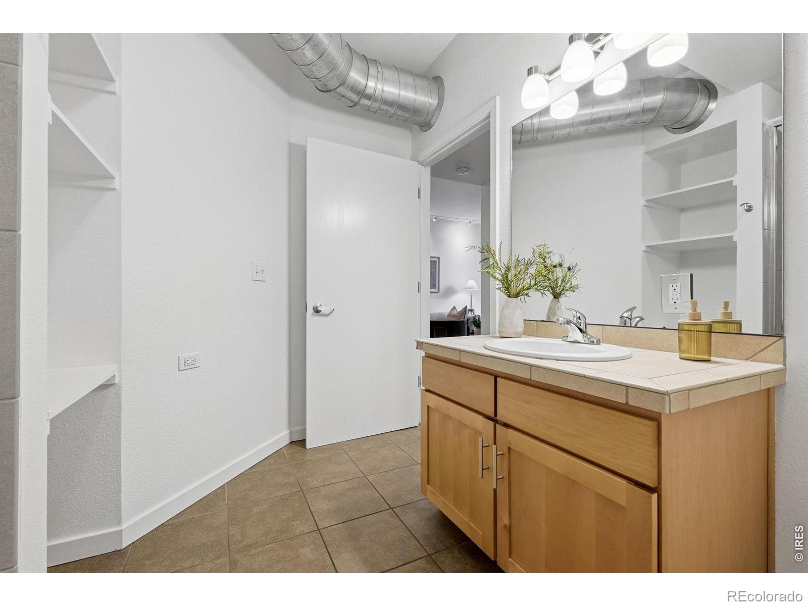MLS Image #15 for 2810 e college avenue,boulder, Colorado