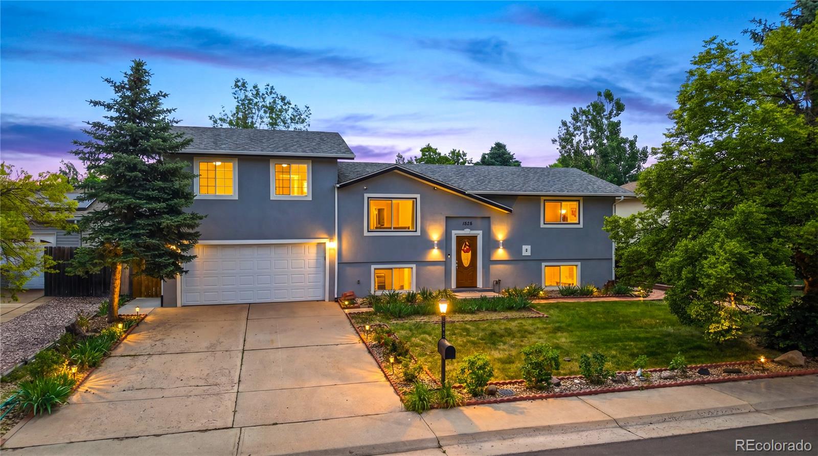 MLS Image #1 for 1526 s ursula court,aurora, Colorado
