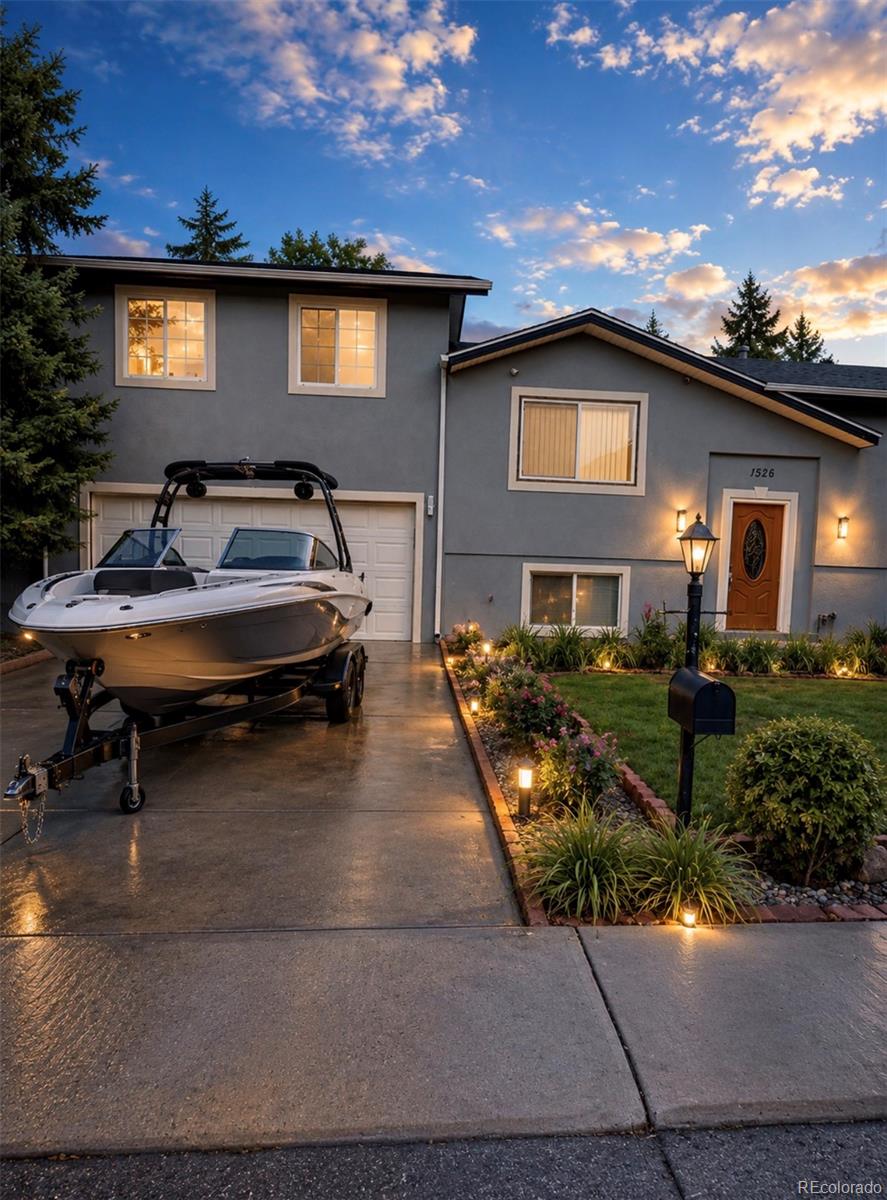 MLS Image #2 for 1526 s ursula court,aurora, Colorado