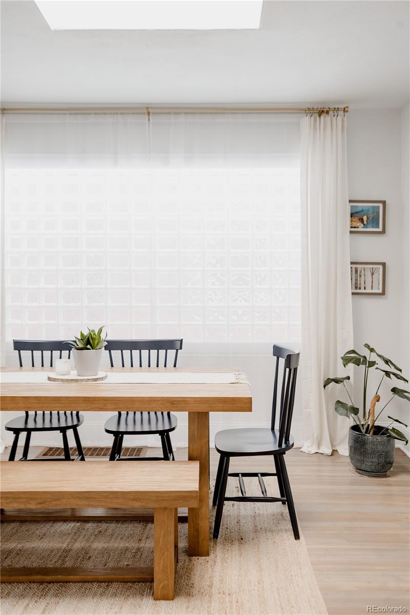 MLS Image #14 for 863 s pearl street,denver, Colorado