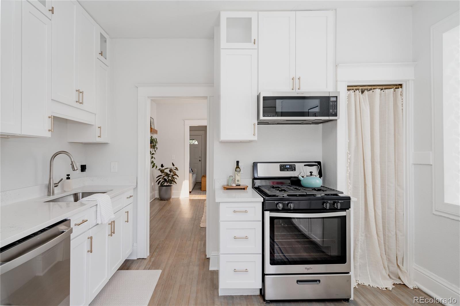 MLS Image #25 for 863 s pearl street,denver, Colorado