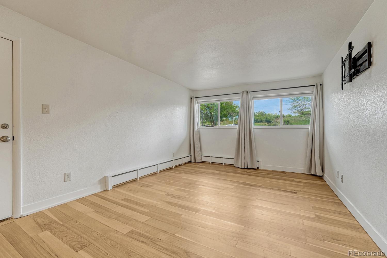 MLS Image #10 for 451  golden circle 109,golden, Colorado