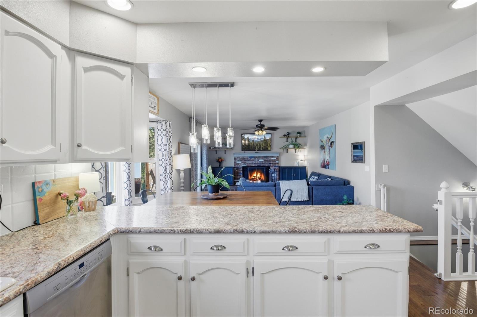 MLS Image #10 for 1802  forest ridge drive,colorado springs, Colorado