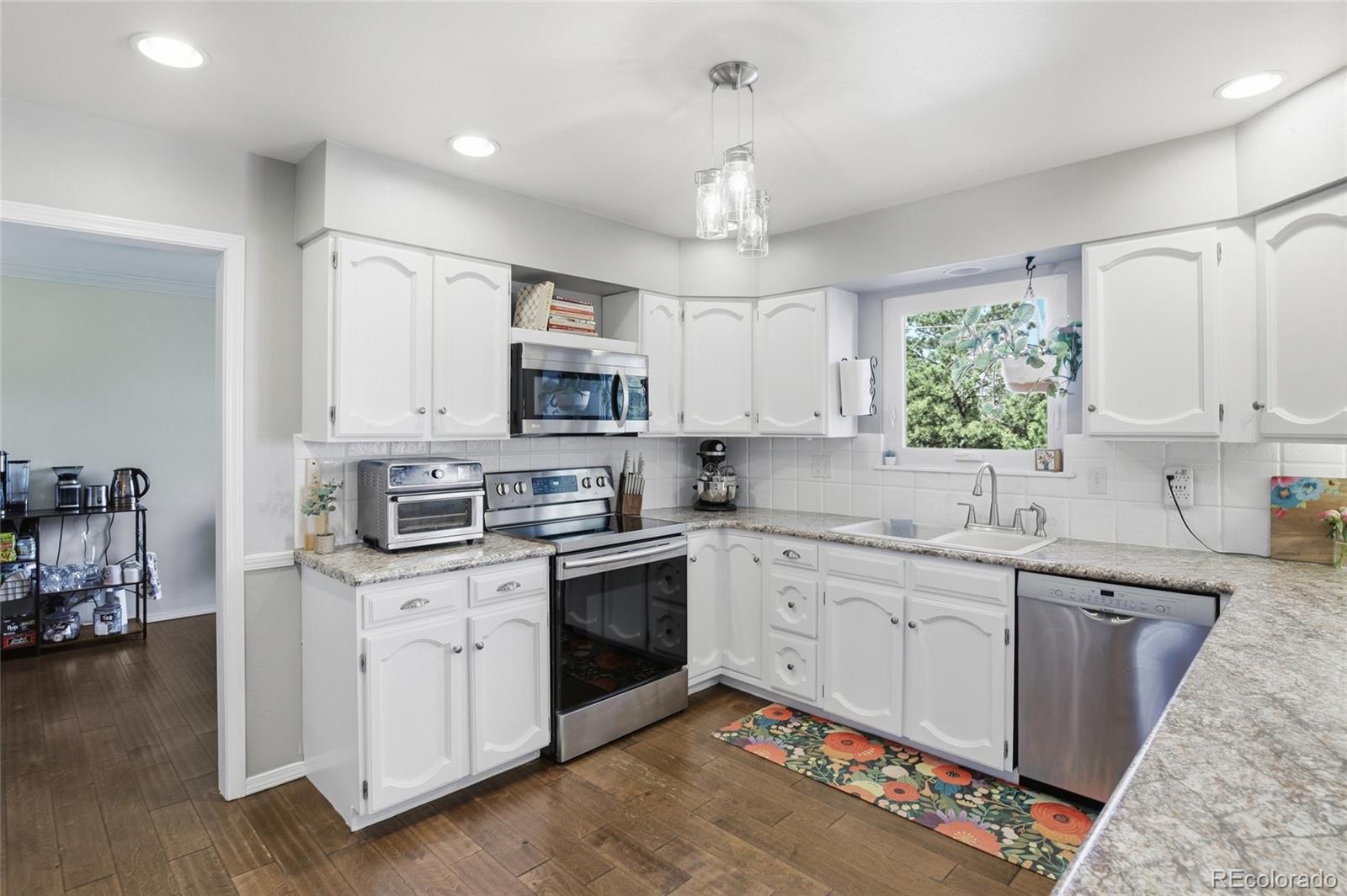 MLS Image #8 for 1802  forest ridge drive,colorado springs, Colorado