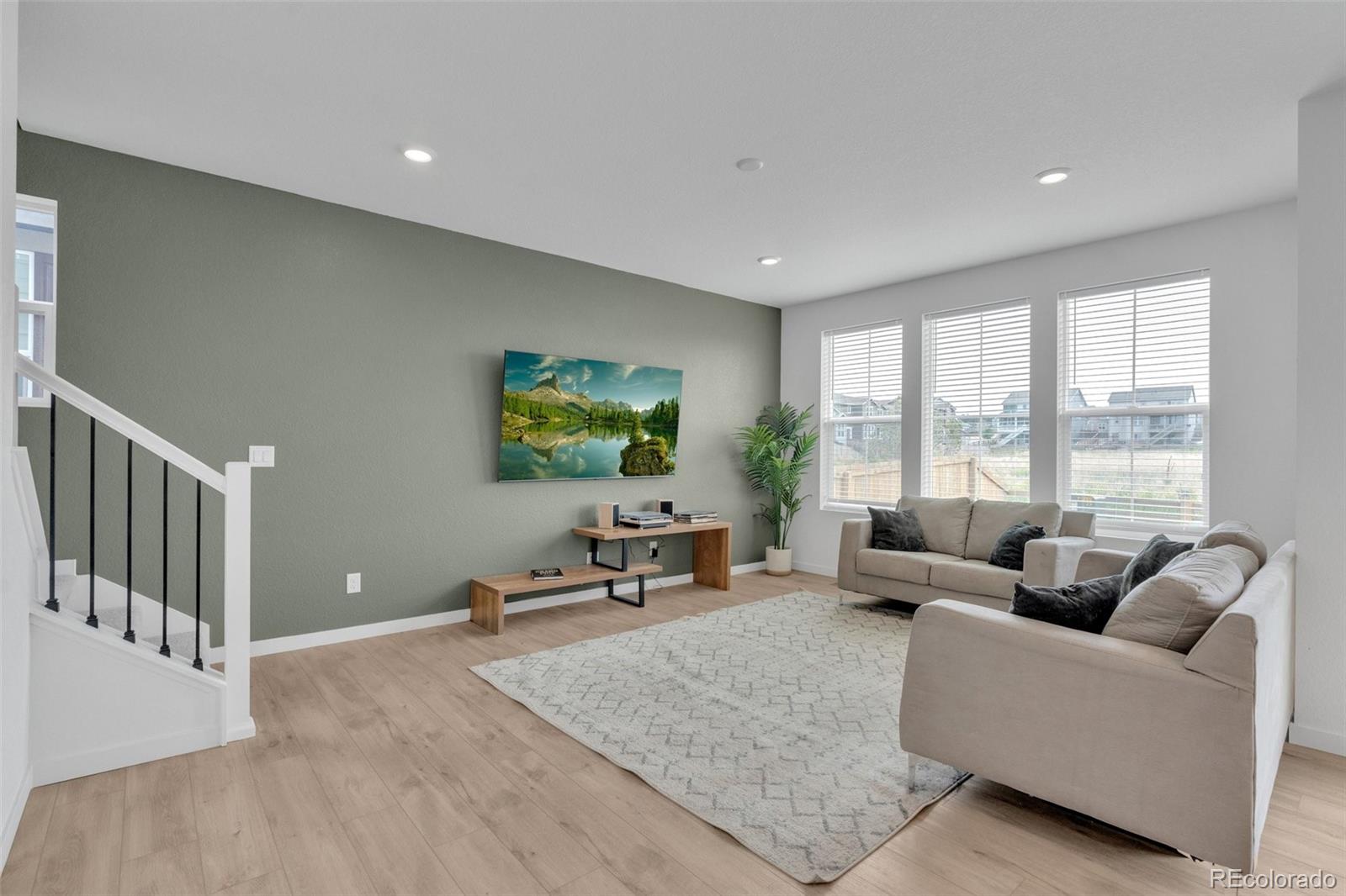 MLS Image #5 for 940  thinleaf lane,elizabeth, Colorado
