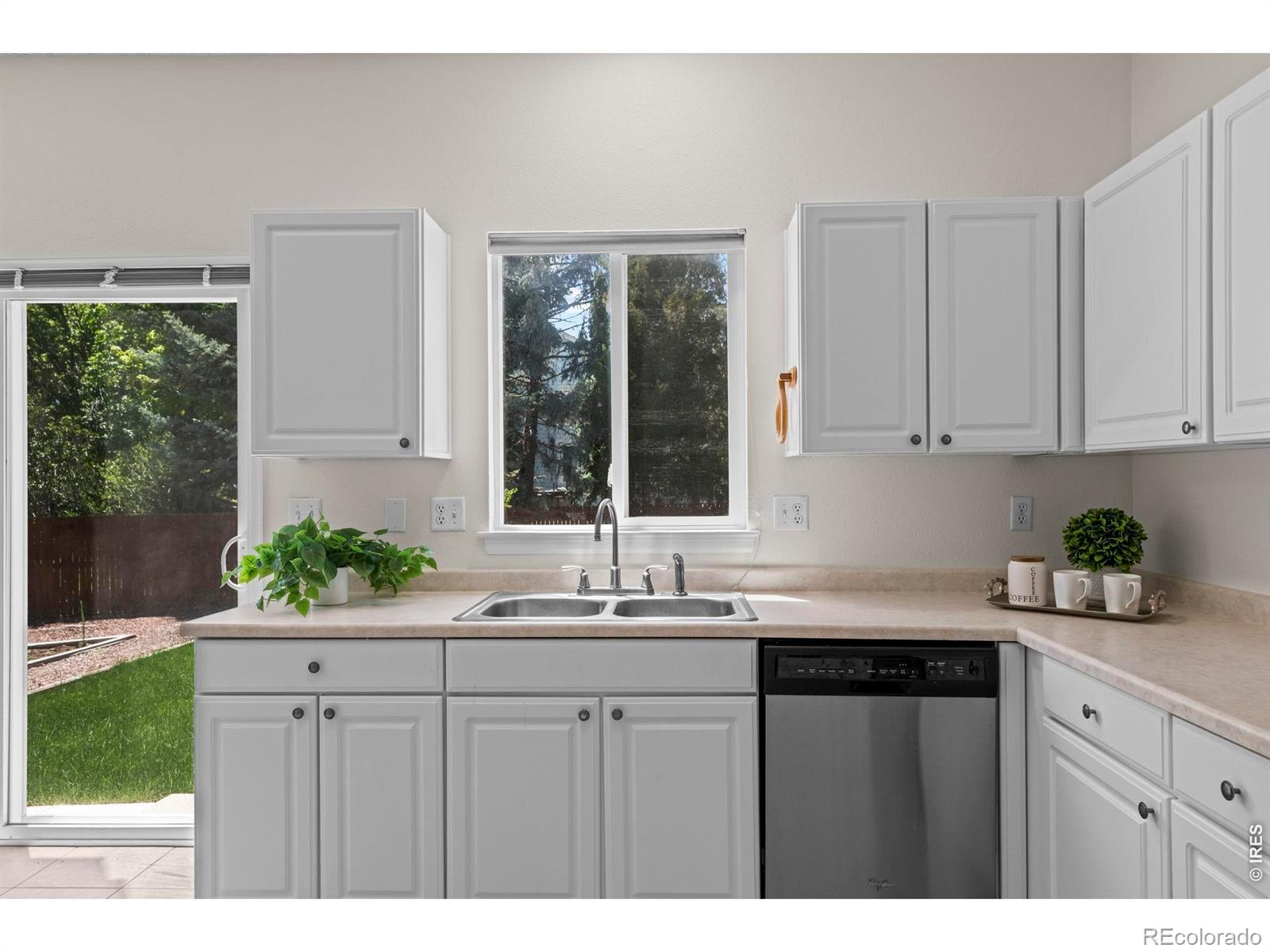 MLS Image #11 for 1461  clover creek drive,longmont, Colorado