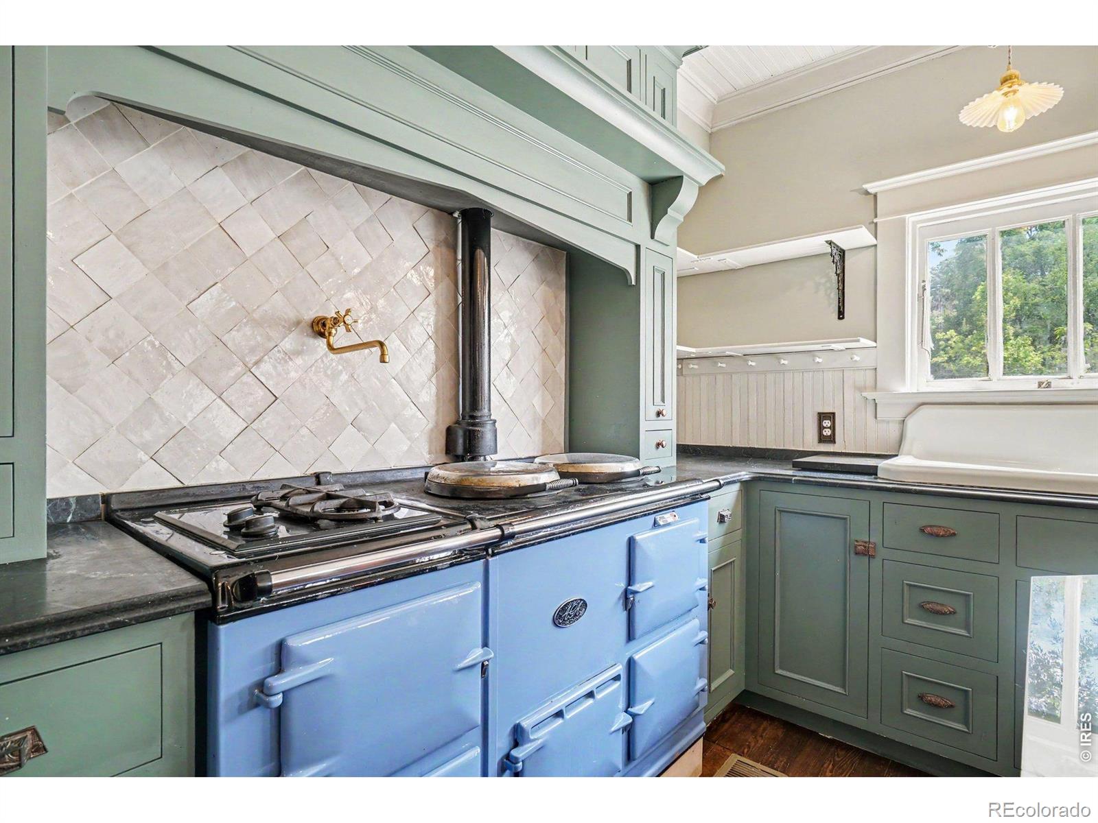 MLS Image #10 for 1308  3rd avenue,longmont, Colorado