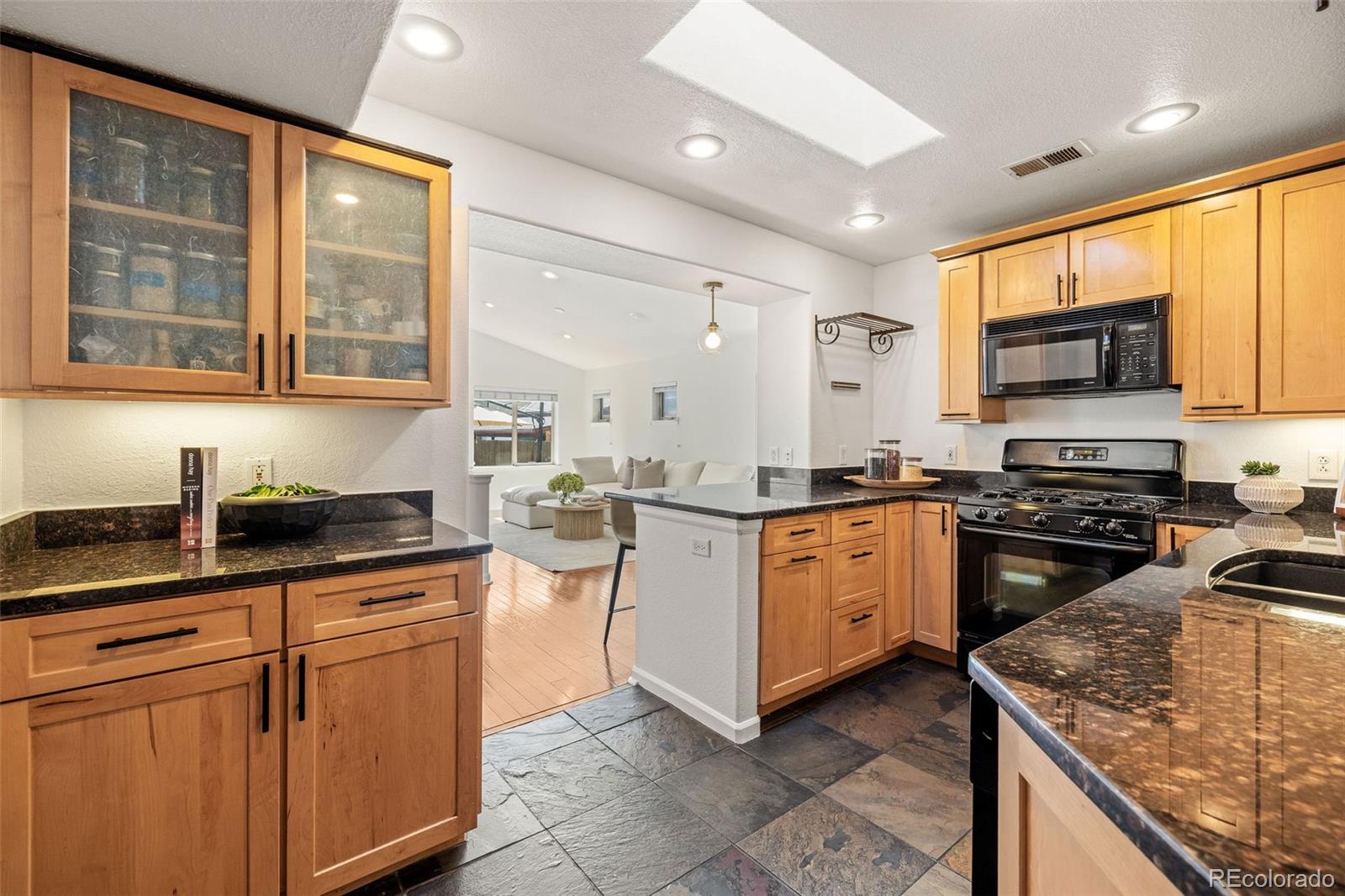 MLS Image #13 for 1434  milwaukee street,denver, Colorado