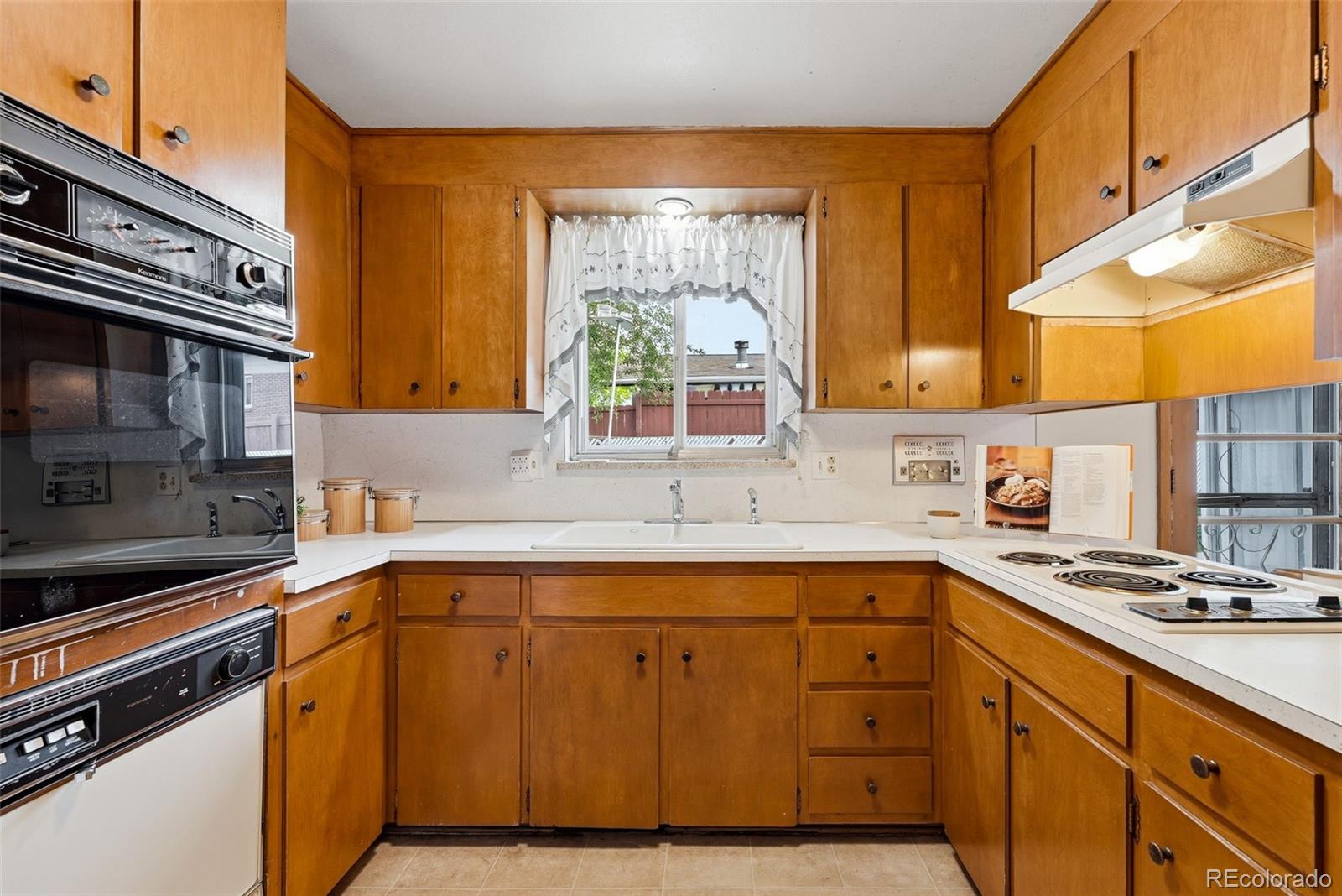 MLS Image #12 for 9450 w dakota avenue,lakewood, Colorado