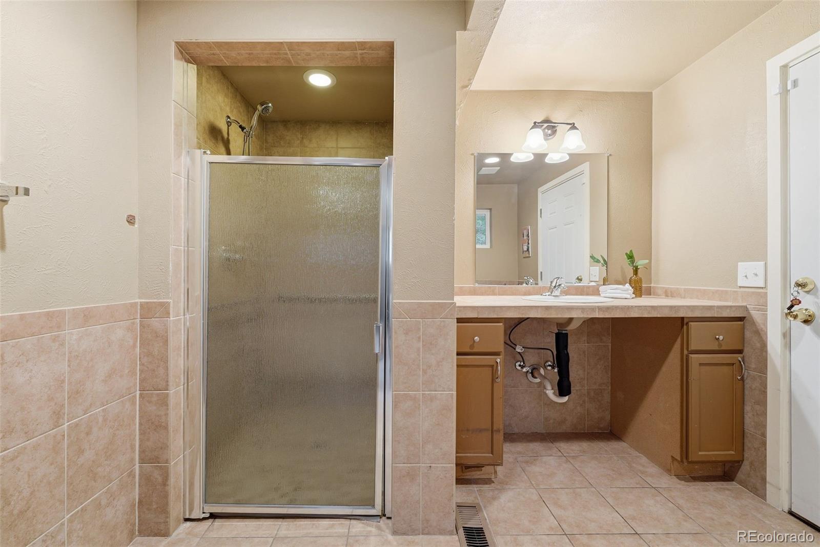 MLS Image #21 for 9450 w dakota avenue,lakewood, Colorado