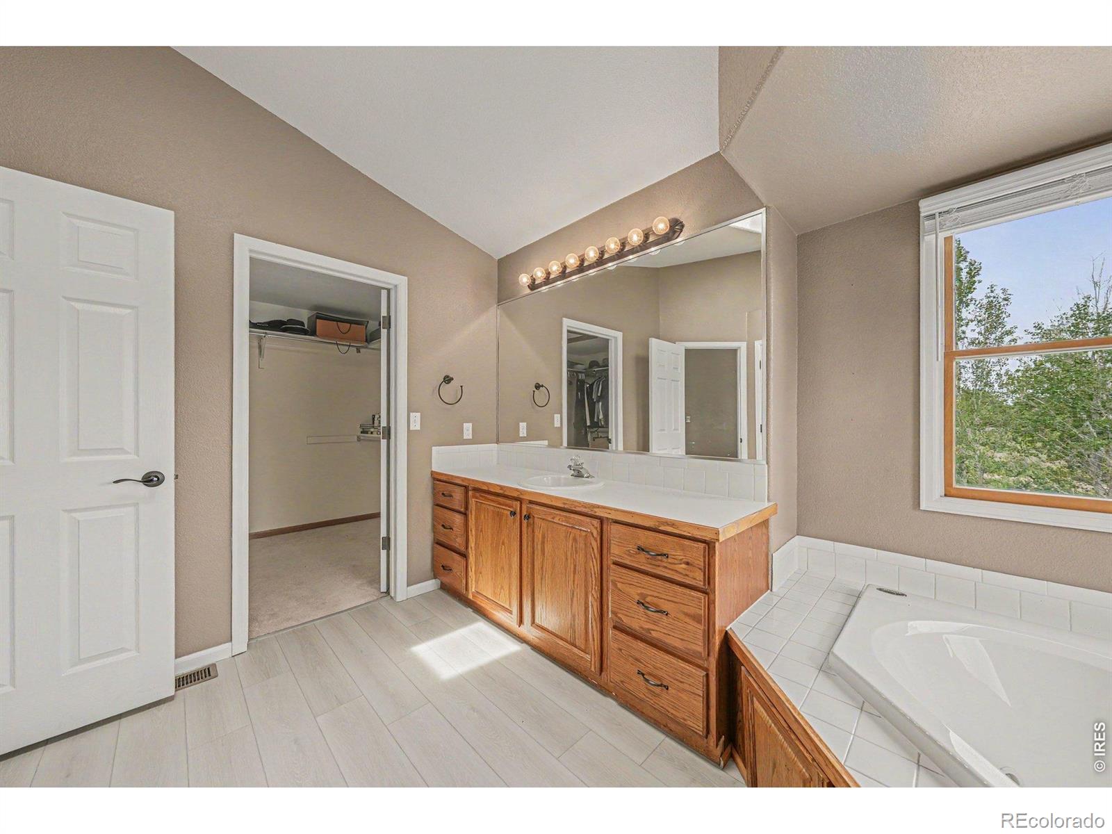 MLS Image #20 for 204  pelican cove,windsor, Colorado