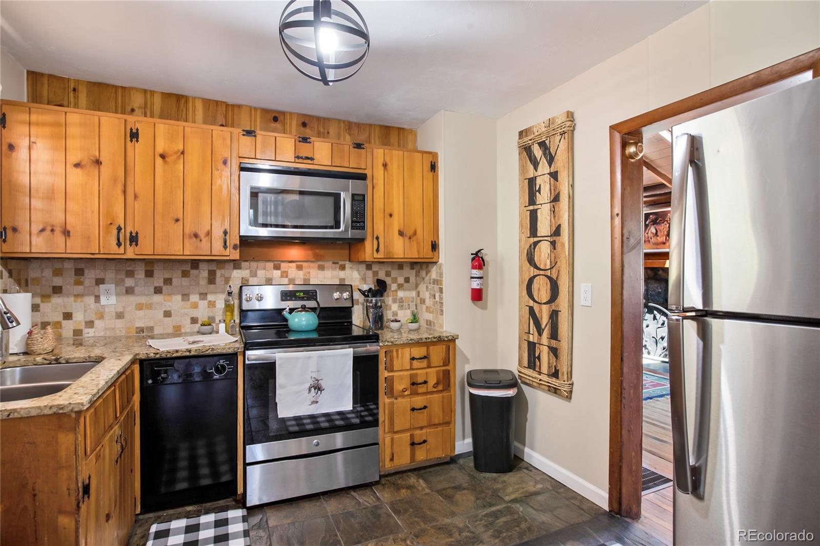 MLS Image #18 for 9850  mohawk trail,cascade, Colorado