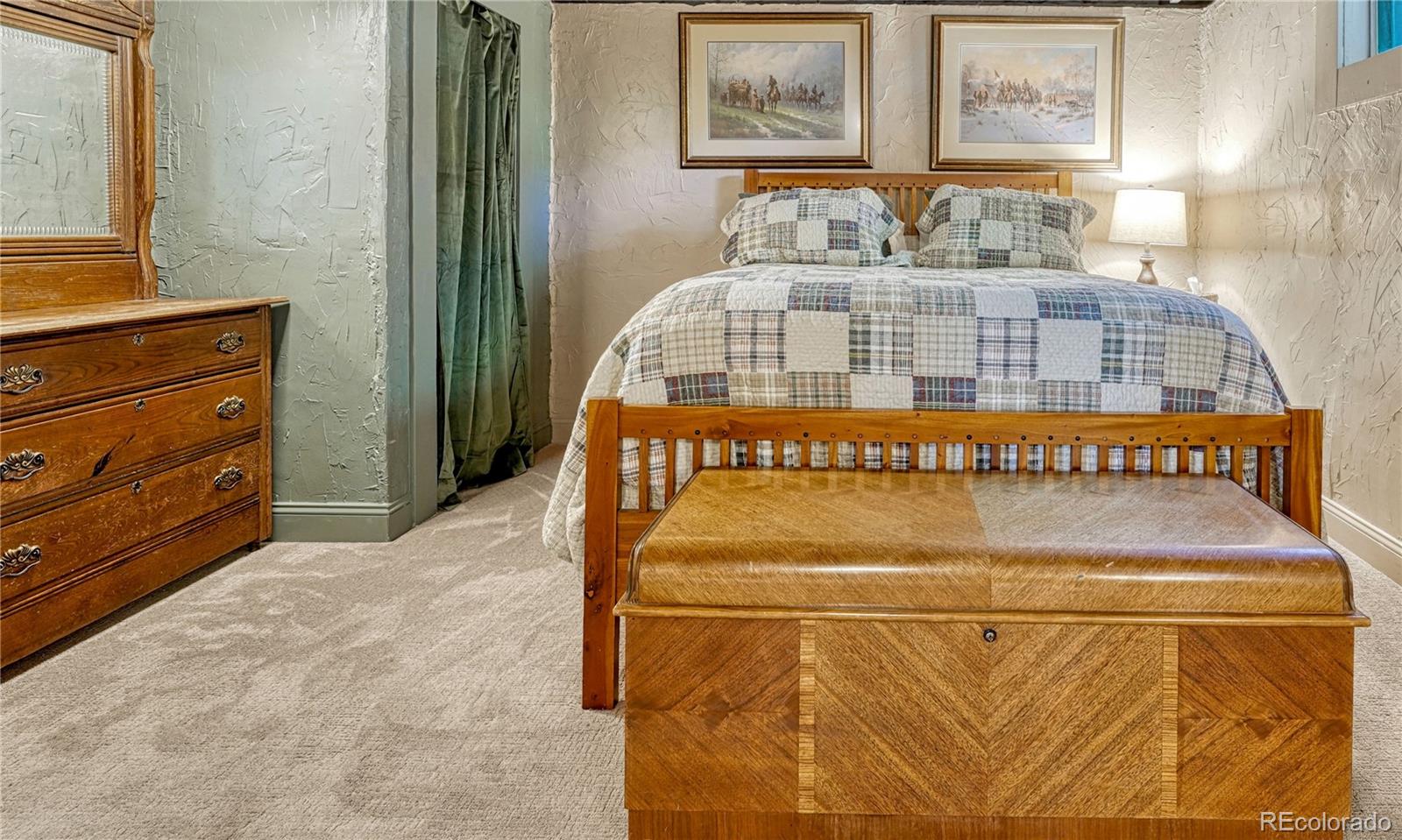 MLS Image #22 for 2830 n institute street,colorado springs, Colorado