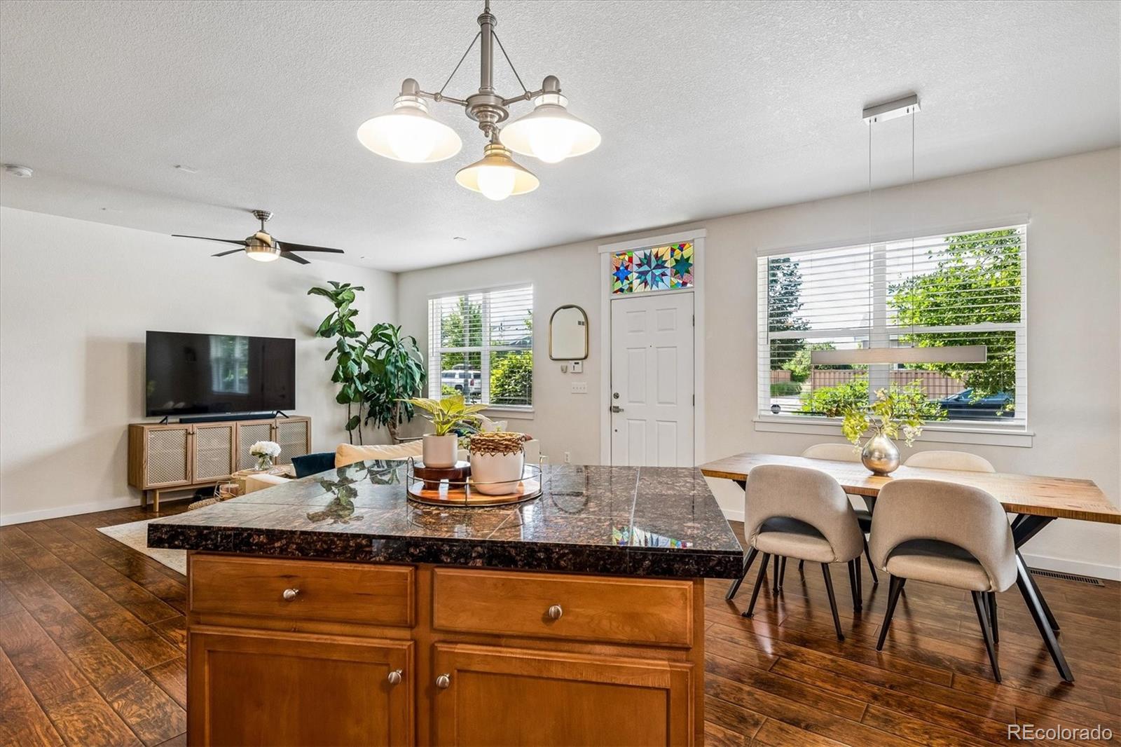 MLS Image #11 for 10321 e 26th avenue ,denver, Colorado