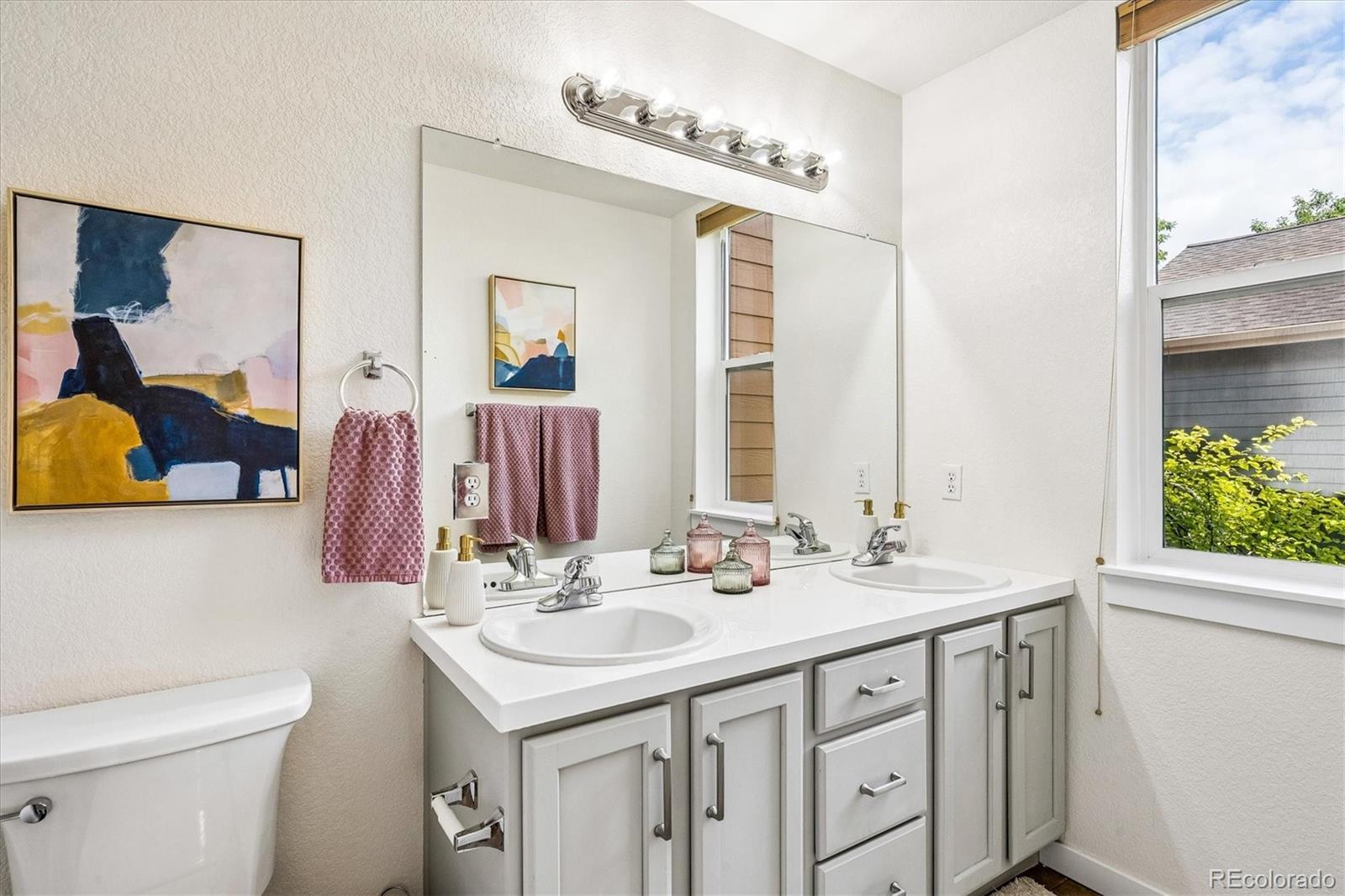 MLS Image #18 for 10321 e 26th avenue ,denver, Colorado