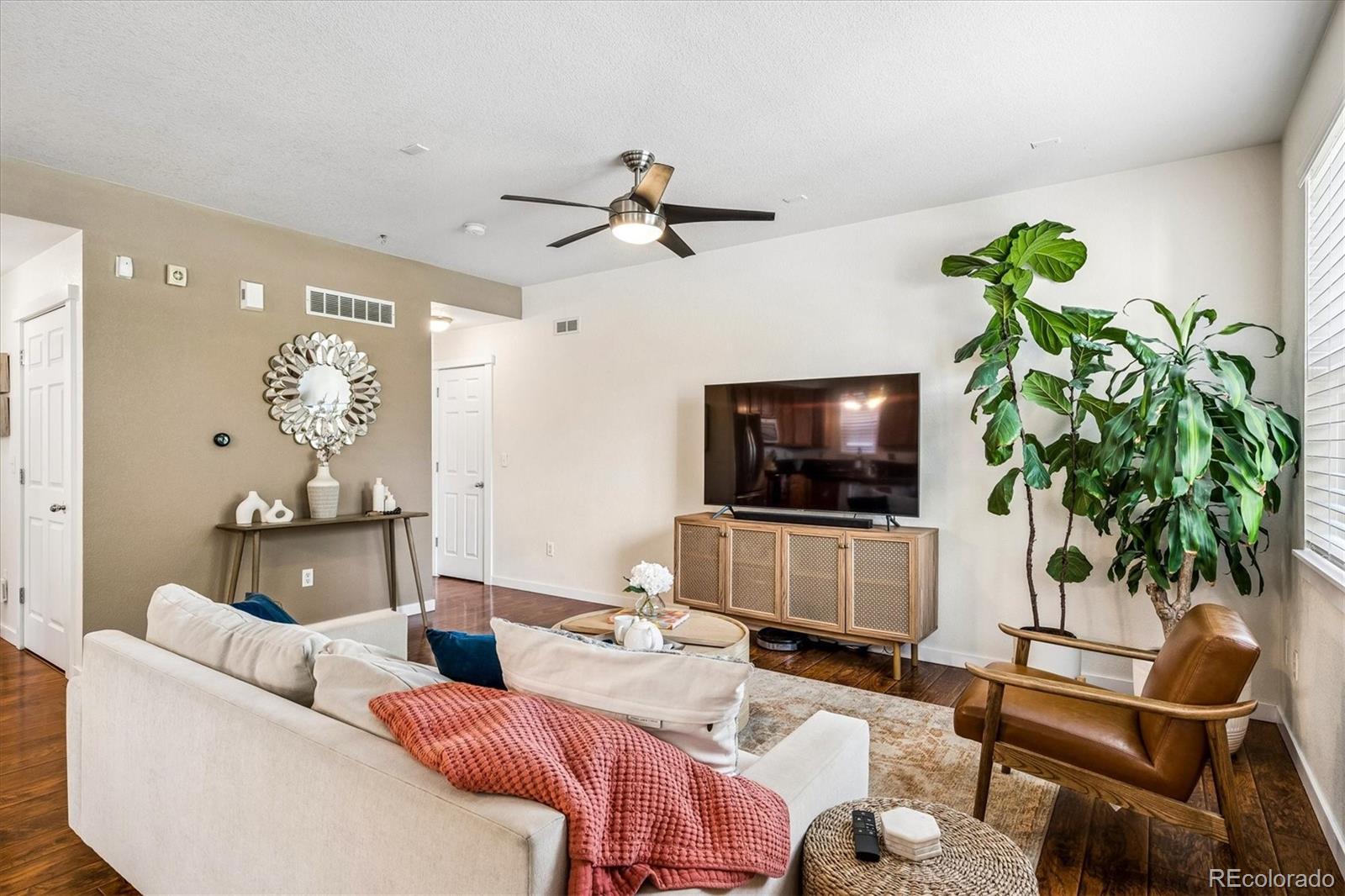 MLS Image #7 for 10321 e 26th avenue ,denver, Colorado