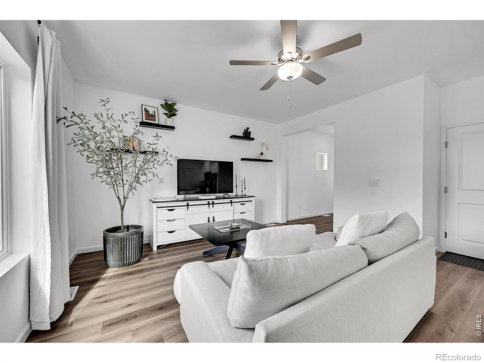 MLS Image #10 for 7411 e big thompson circle,frederick, Colorado