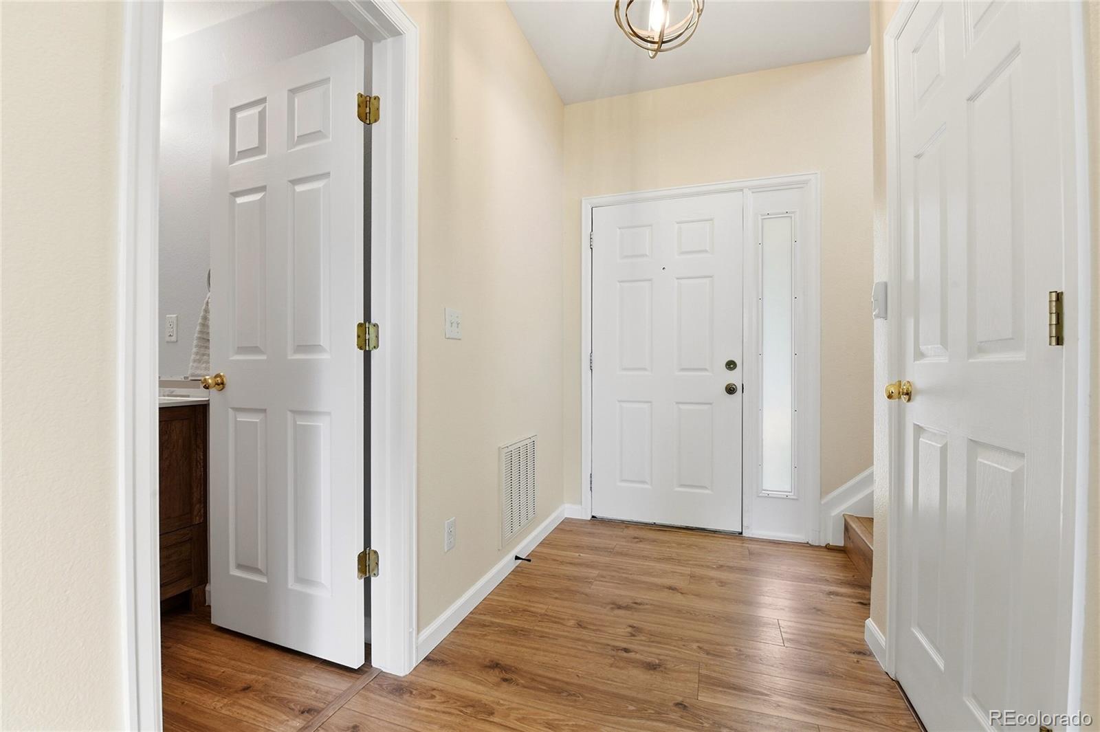MLS Image #4 for 5166 s shawnee way,aurora, Colorado