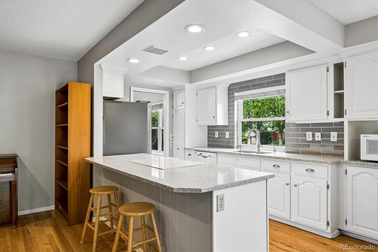 MLS Image #10 for 8611 e otero place,centennial, Colorado