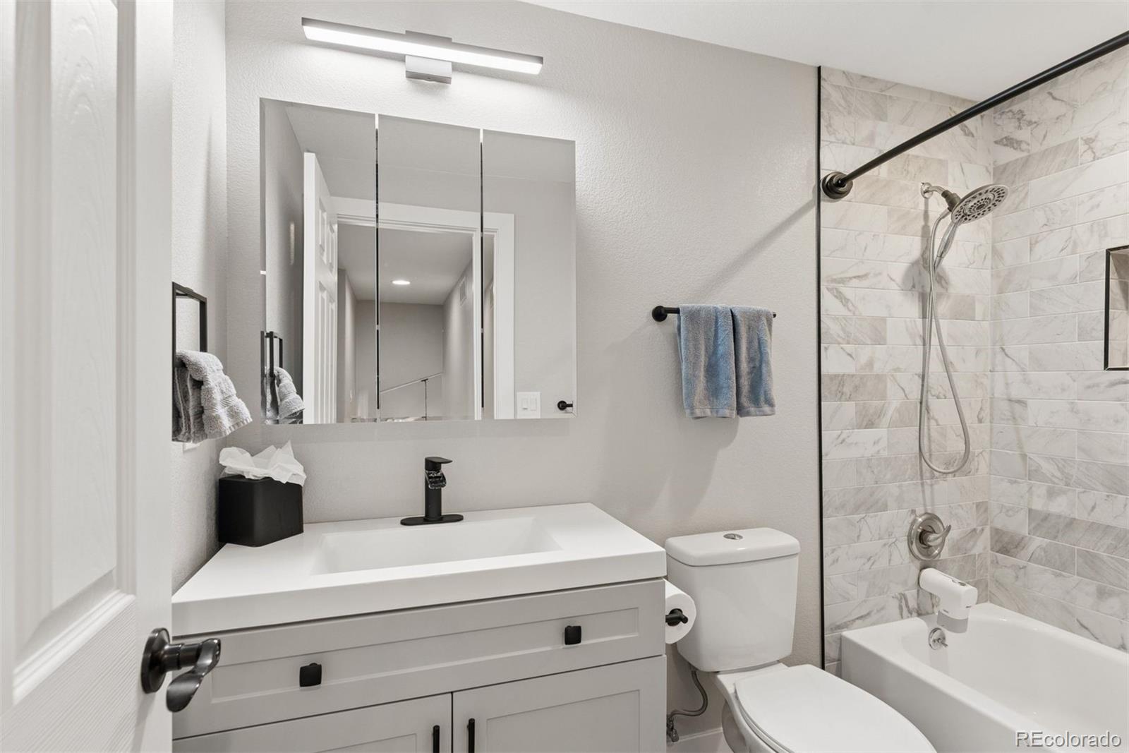 MLS Image #11 for 5580 s lansing way ,englewood, Colorado