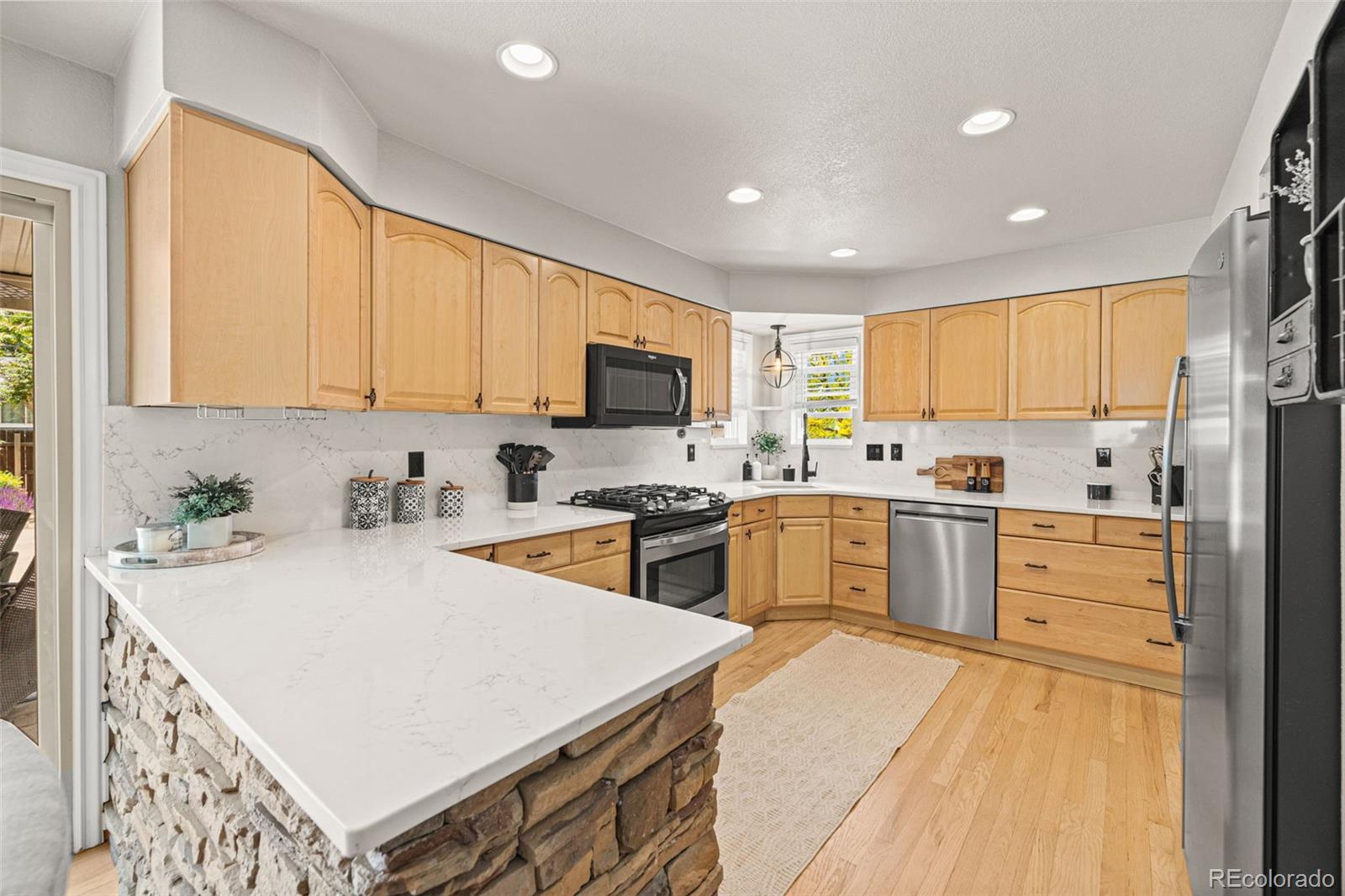 MLS Image #10 for 8873 s balsam street,littleton, Colorado