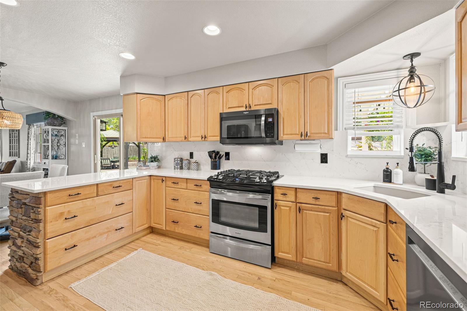 MLS Image #12 for 8873 s balsam street,littleton, Colorado